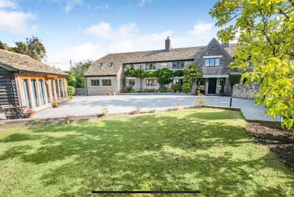 Poplars Cottage Luxury Detached Home With Outbuildings - Nr Bristol & Bath view 2