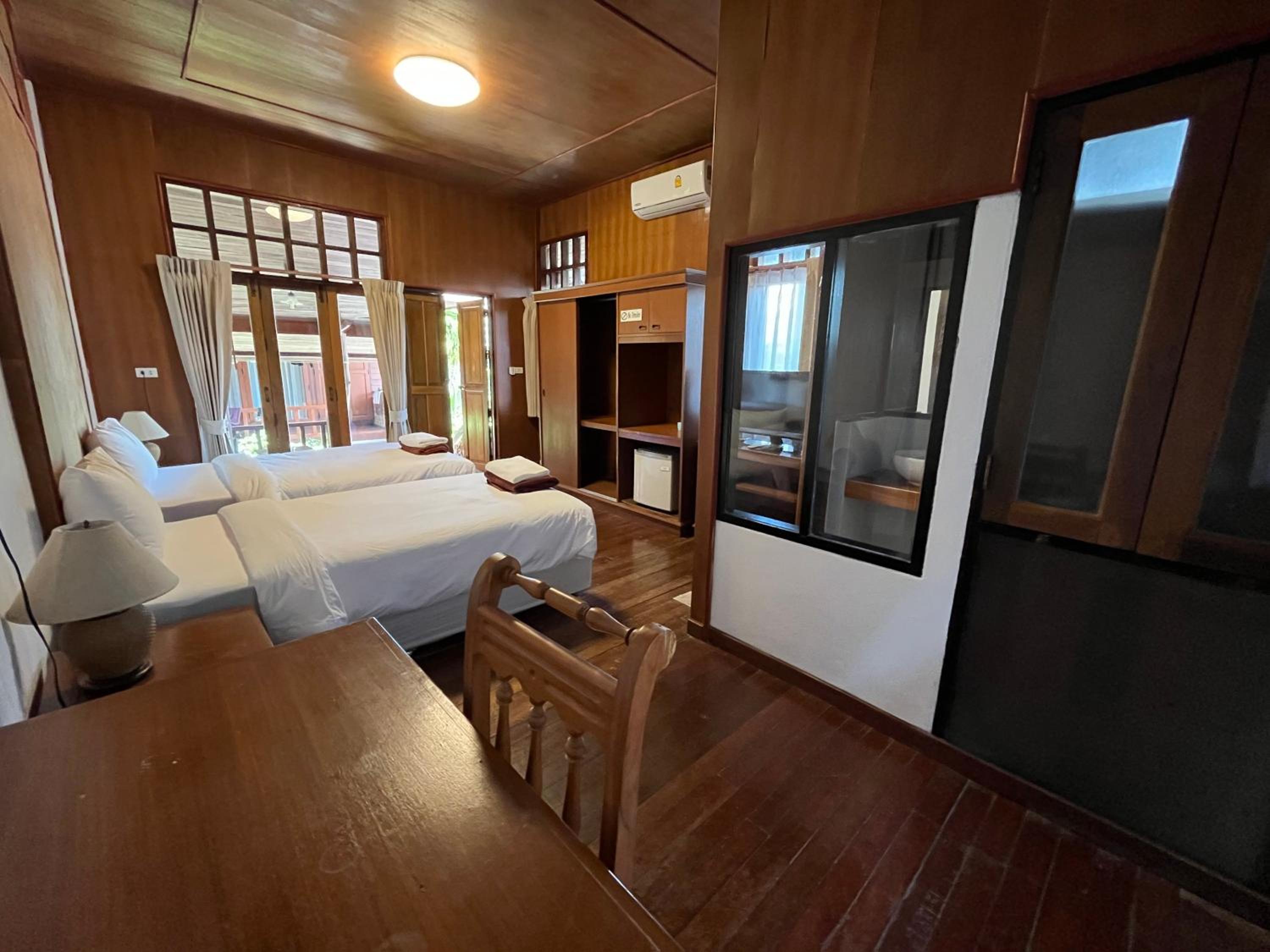 Utopia Resort