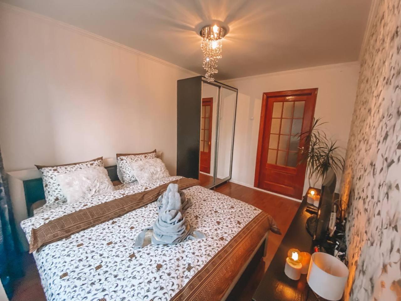 Vintage Apartment