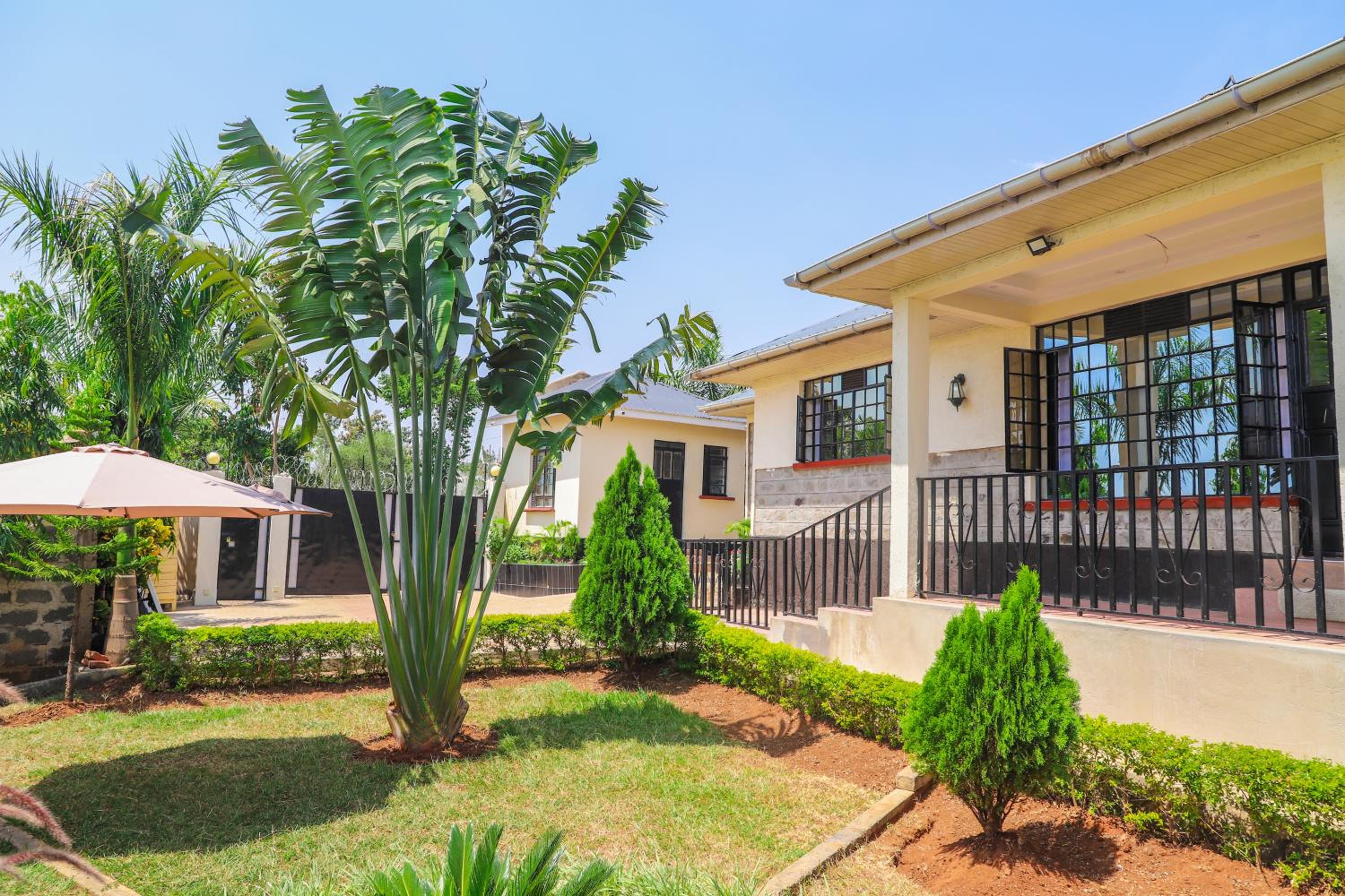 Villa Winga Deluxe Hotel