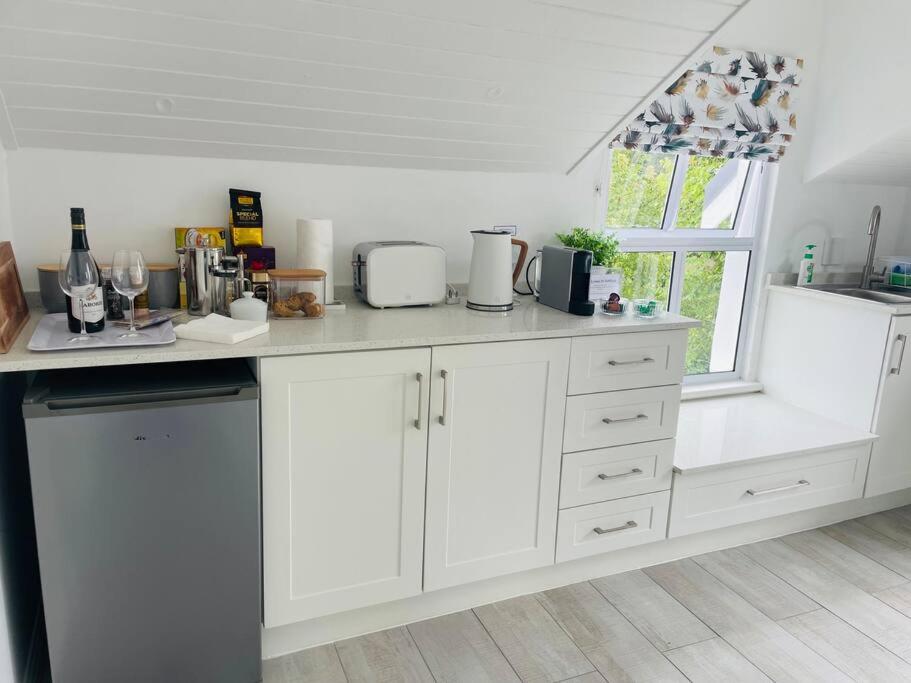 Quaint Gowrie Village Apartment