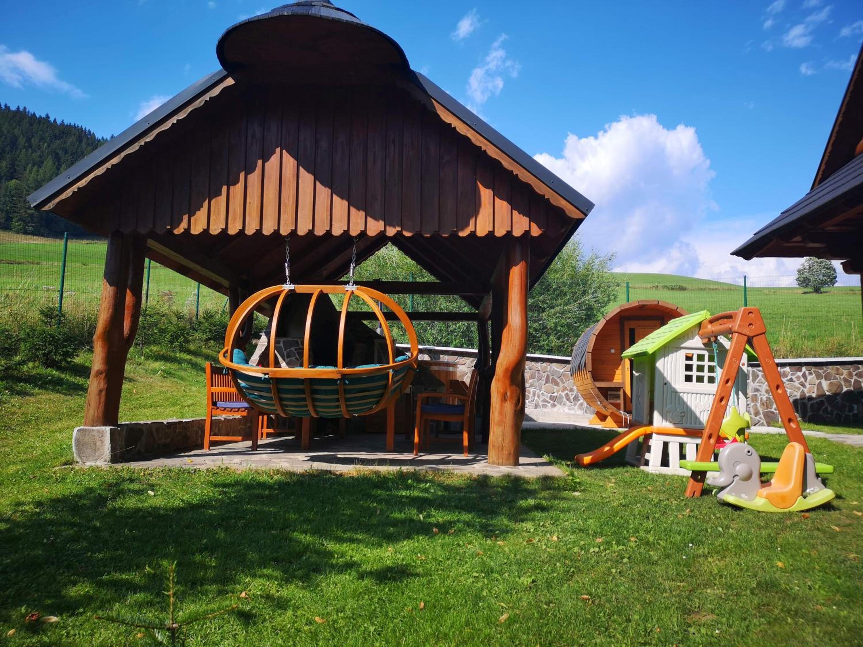 FAMILY RESORT ZÁZRIVÁ - Drevenica LIPA