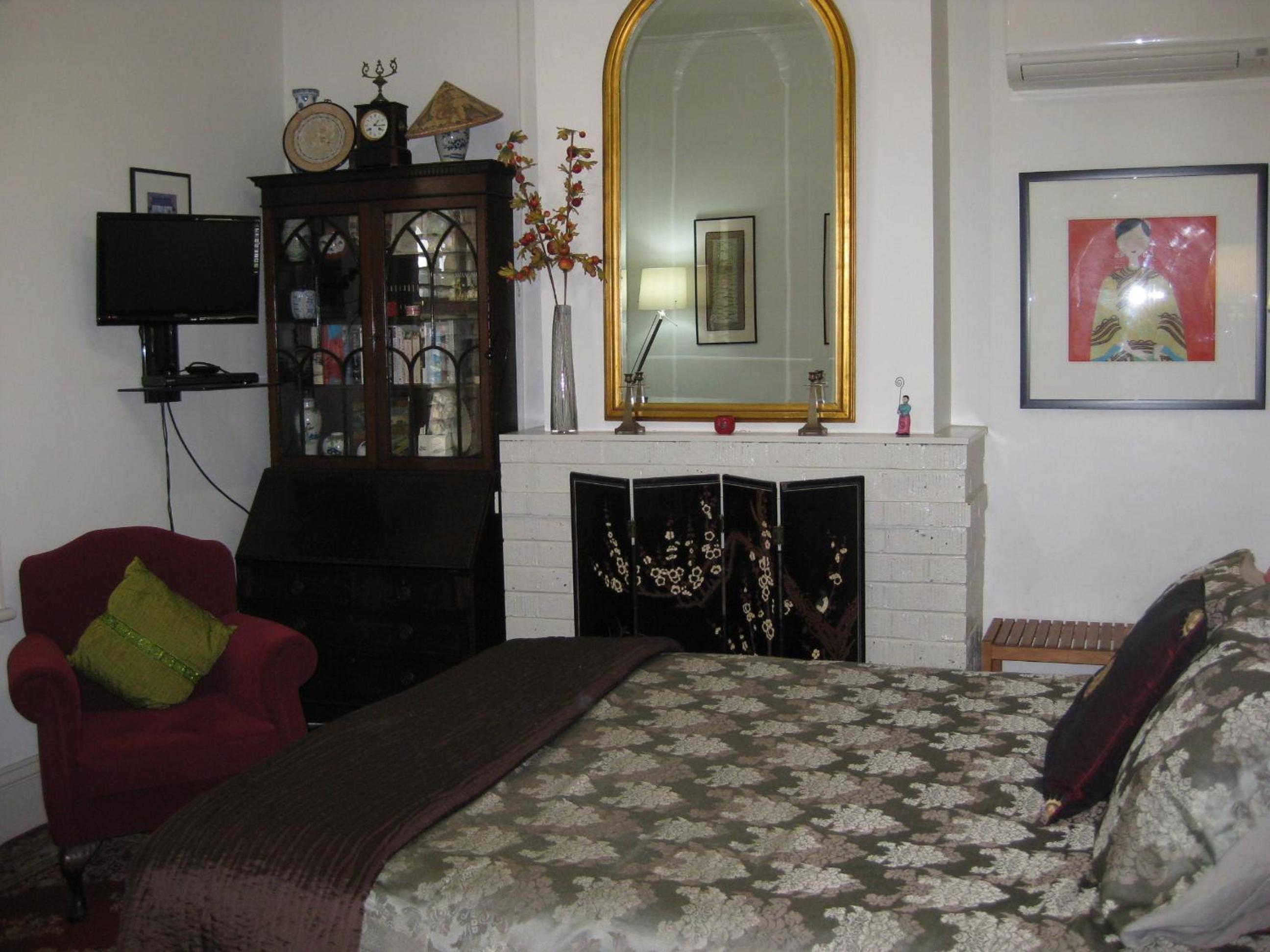 Three Chimneys Bed and Breakfast Boutique Guest House