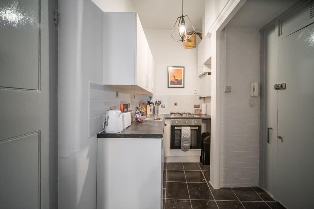 Cozy Studio in Shepherds Bush view 3