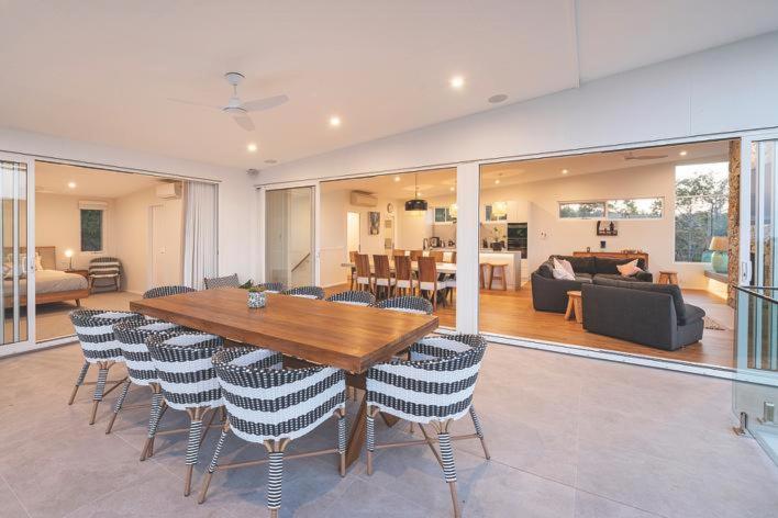Stunning coastal home 5 bed amazing ocean views