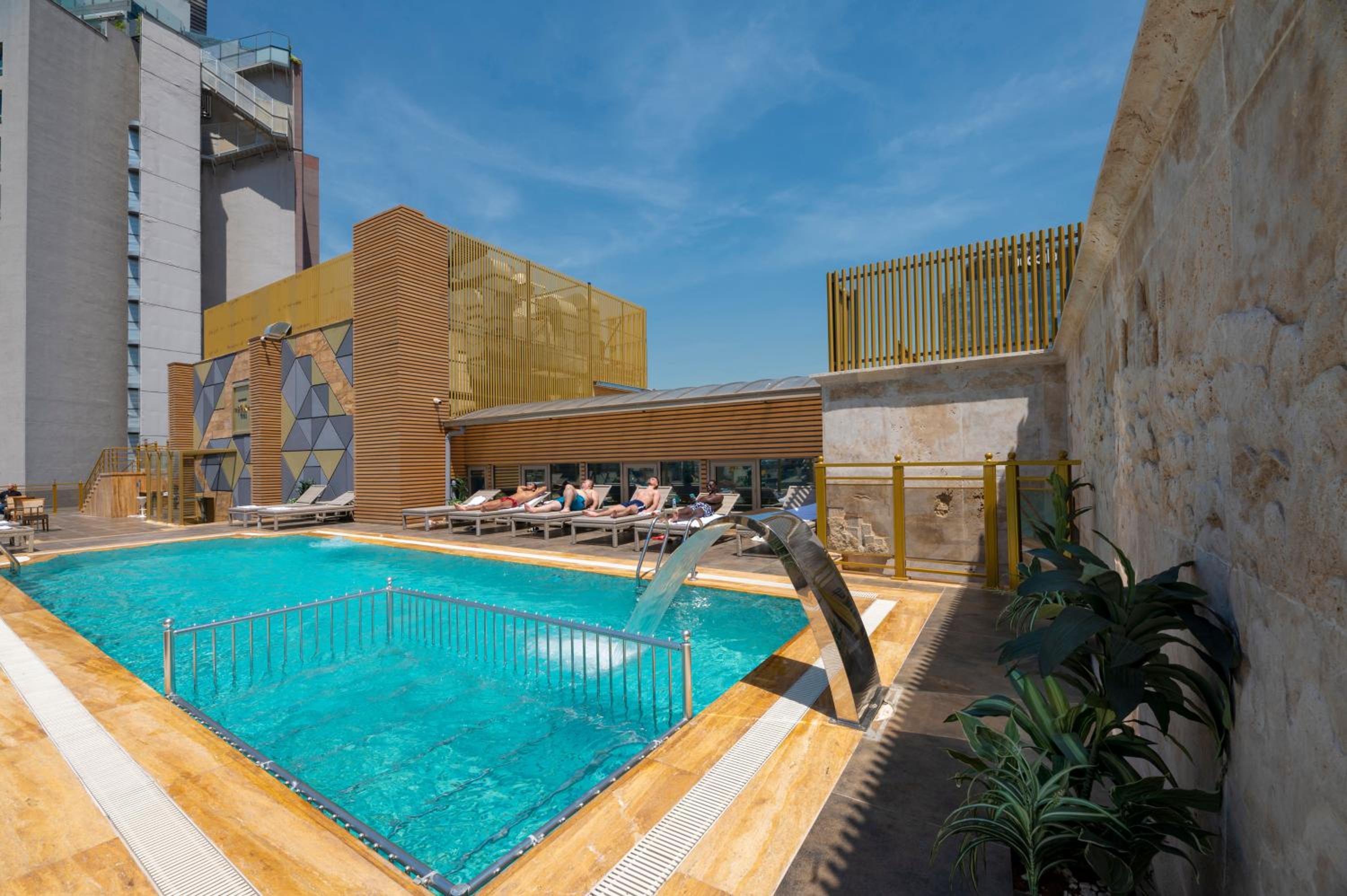 Ramada By Wyndham Istanbul Pera Taksim - Image 212