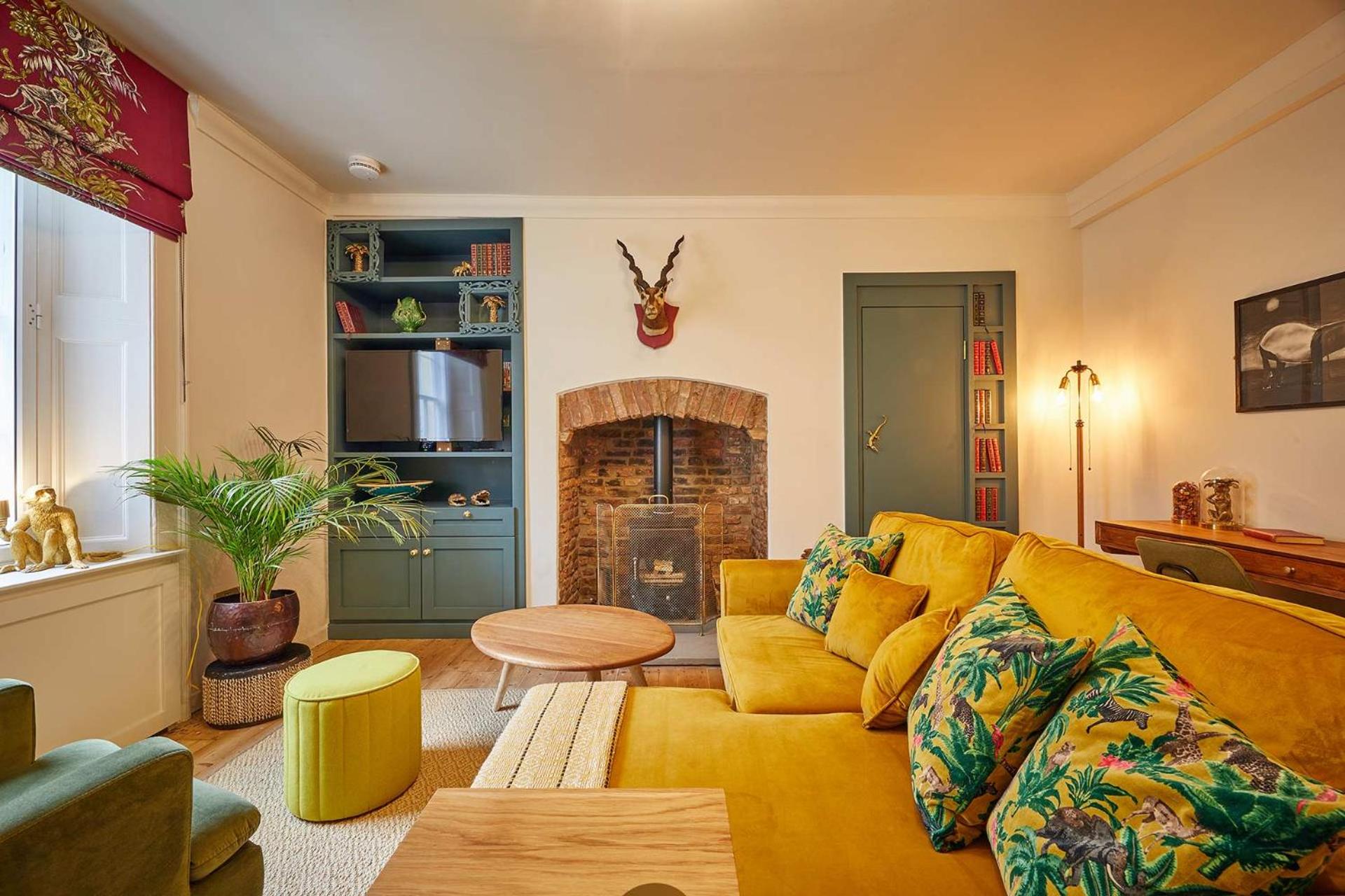 The Jungle Nook Romantic Hideaway with Log Burner view 5