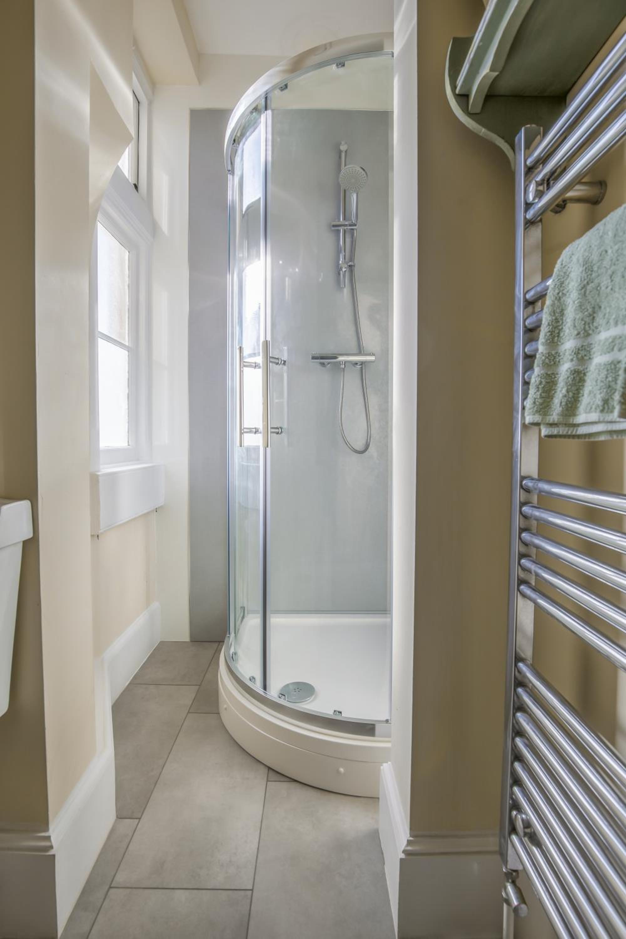Number 17 Bath view 5