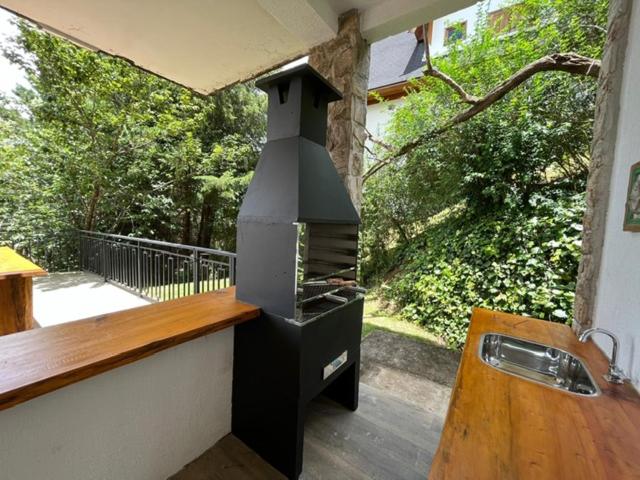 HOSTYN Casa Paraiso nas Montanhas, Condominio de Alto Padrão cercado pela Natureza
