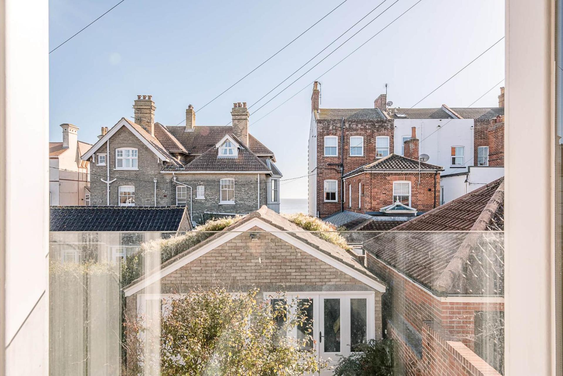 The White House, Southwold