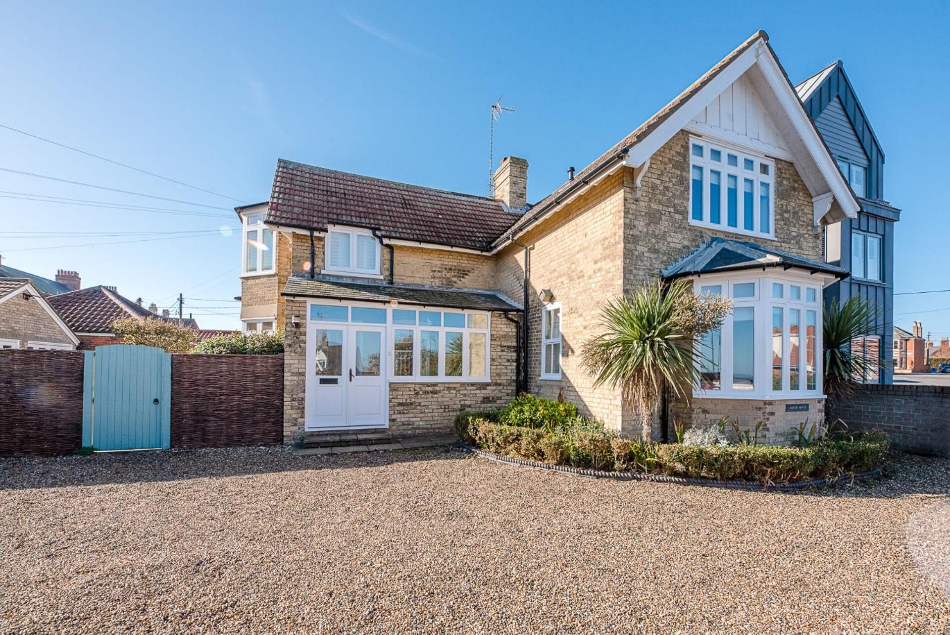 The White House, Southwold