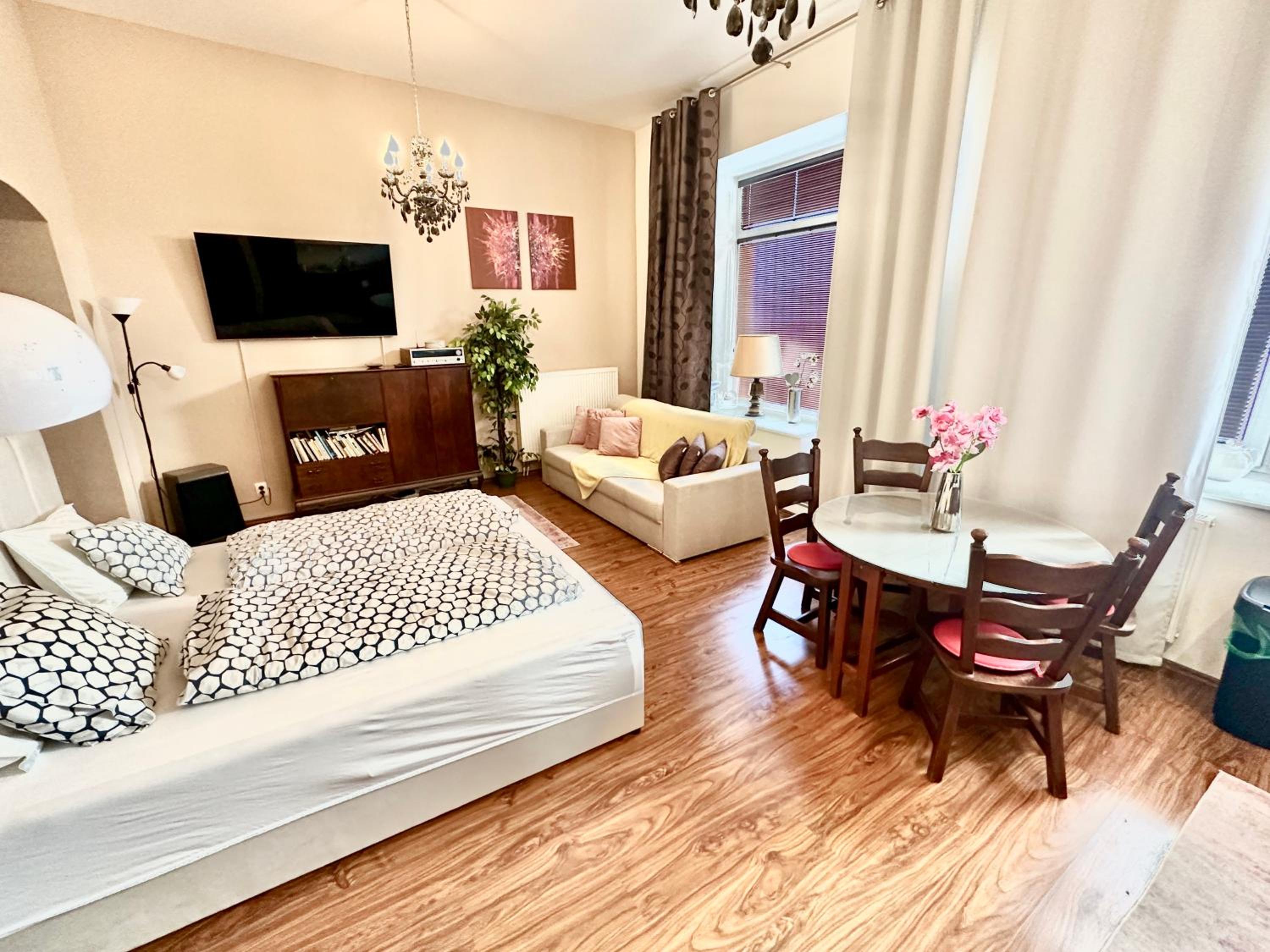Home Away main square apartment view 2