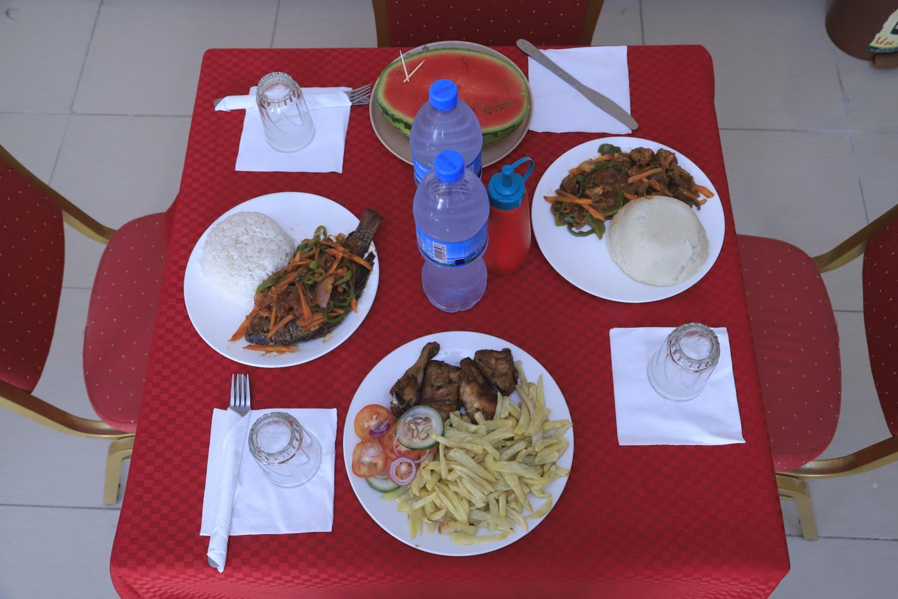 B10 Airport Lodge