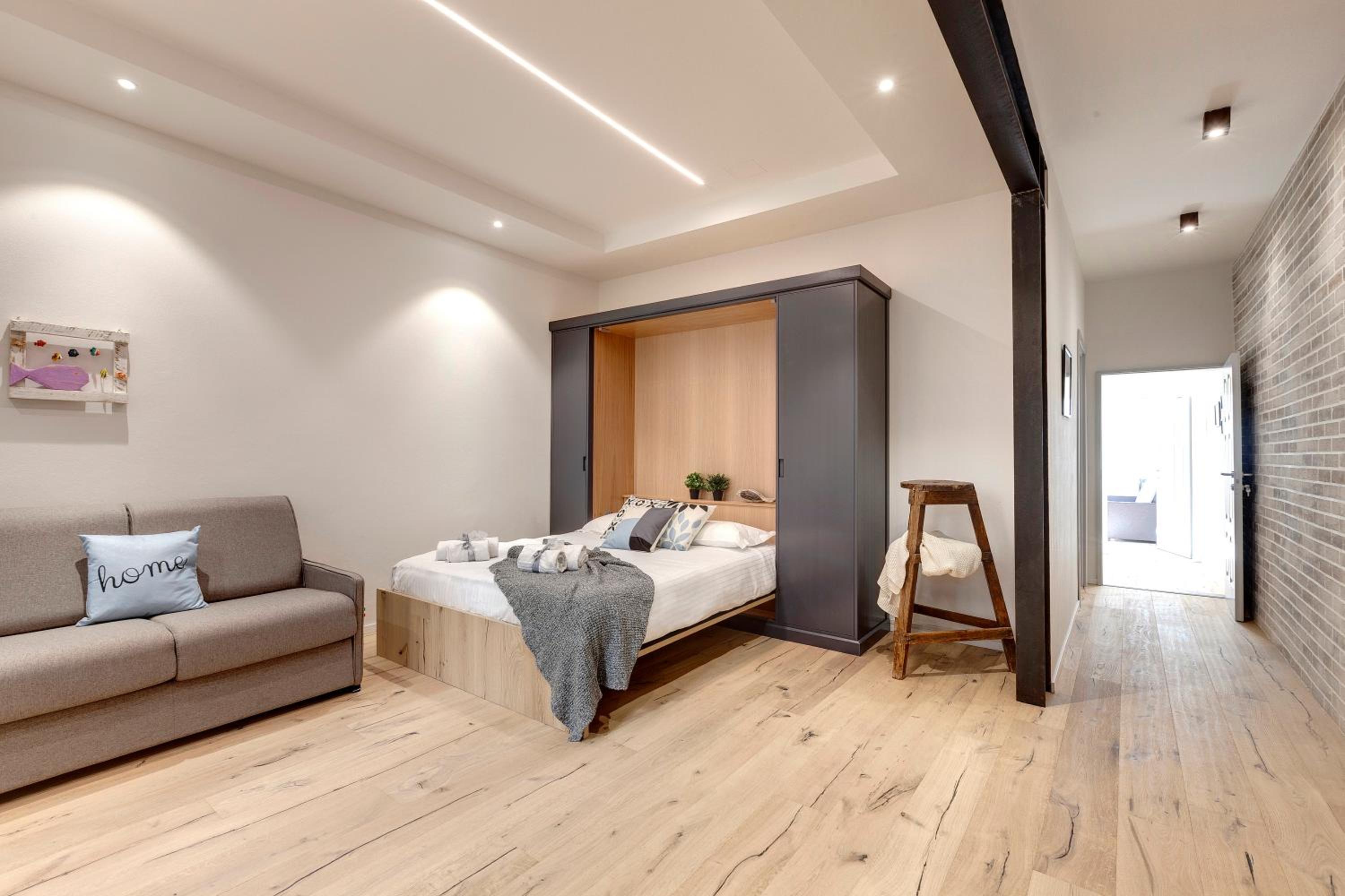 Isidora Apartment by Mamo Florence