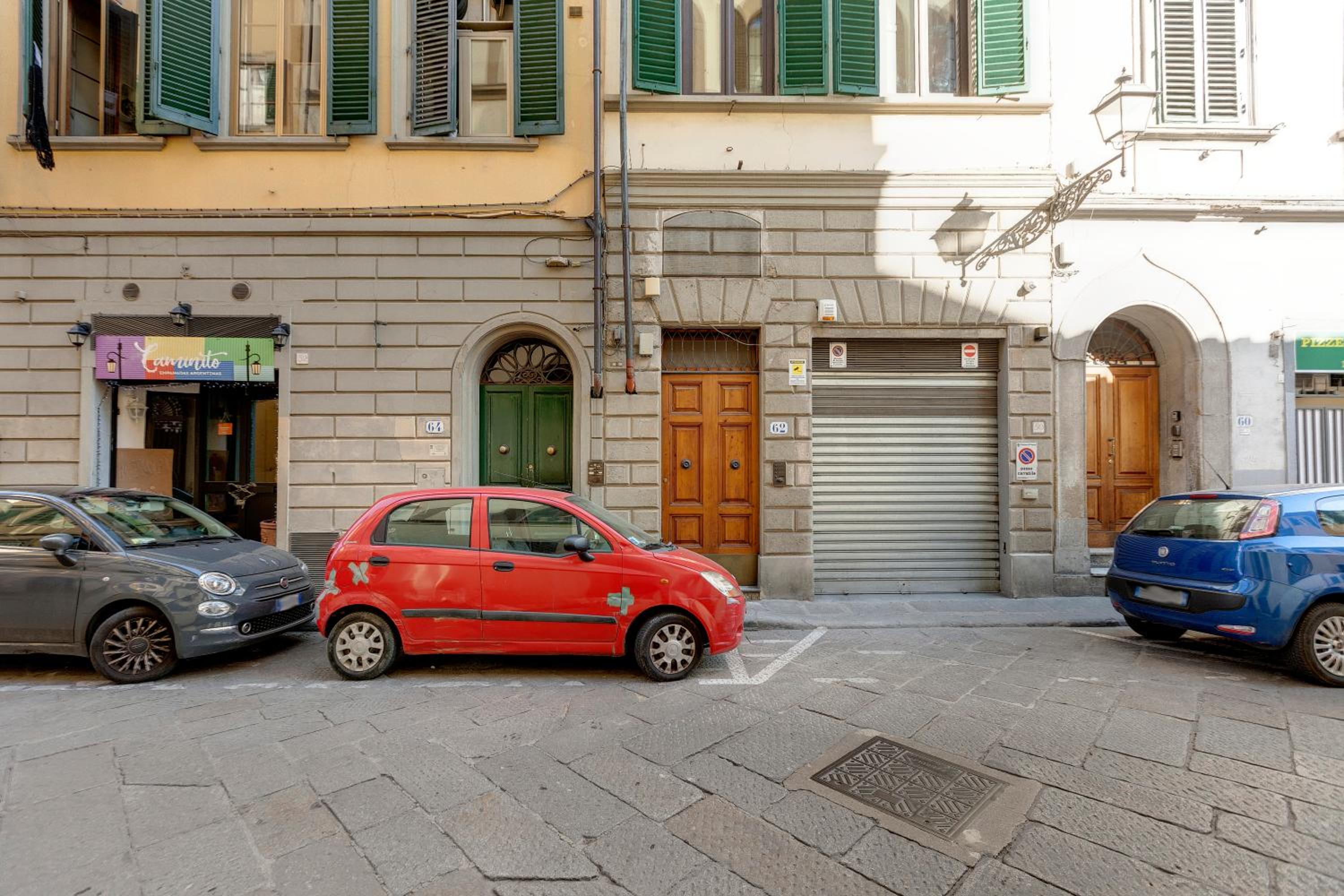 Isidora Apartment by Mamo Florence