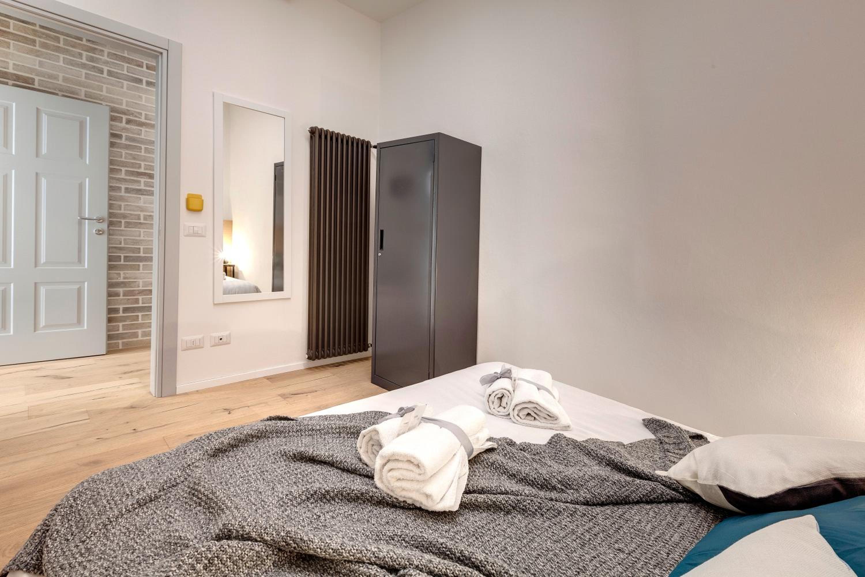 Isidora Apartment by Mamo Florence