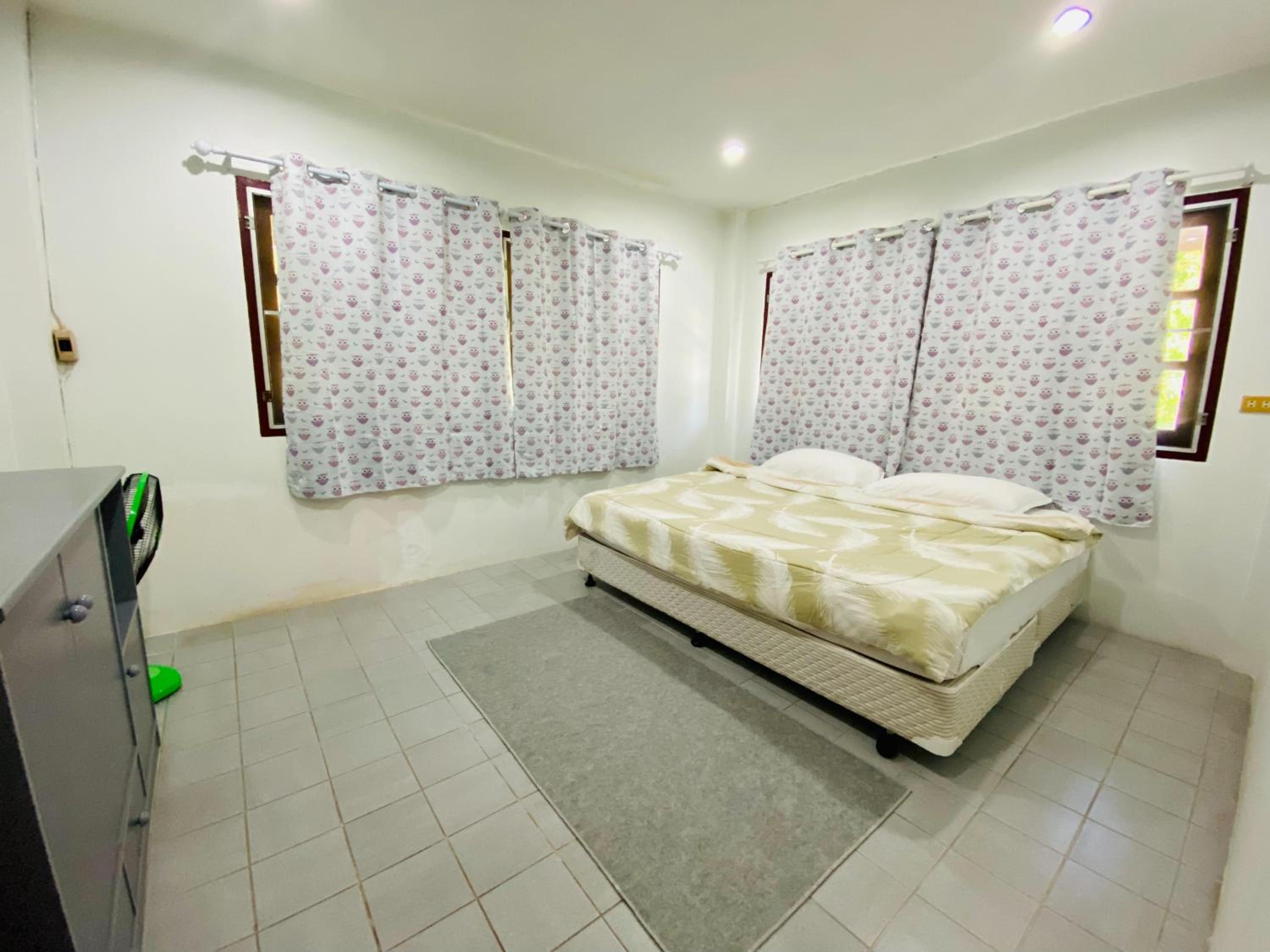 Ma Baan House by the Sea view 2
