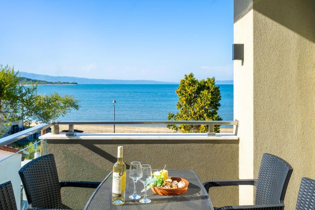 Theros By The Sea view 4
