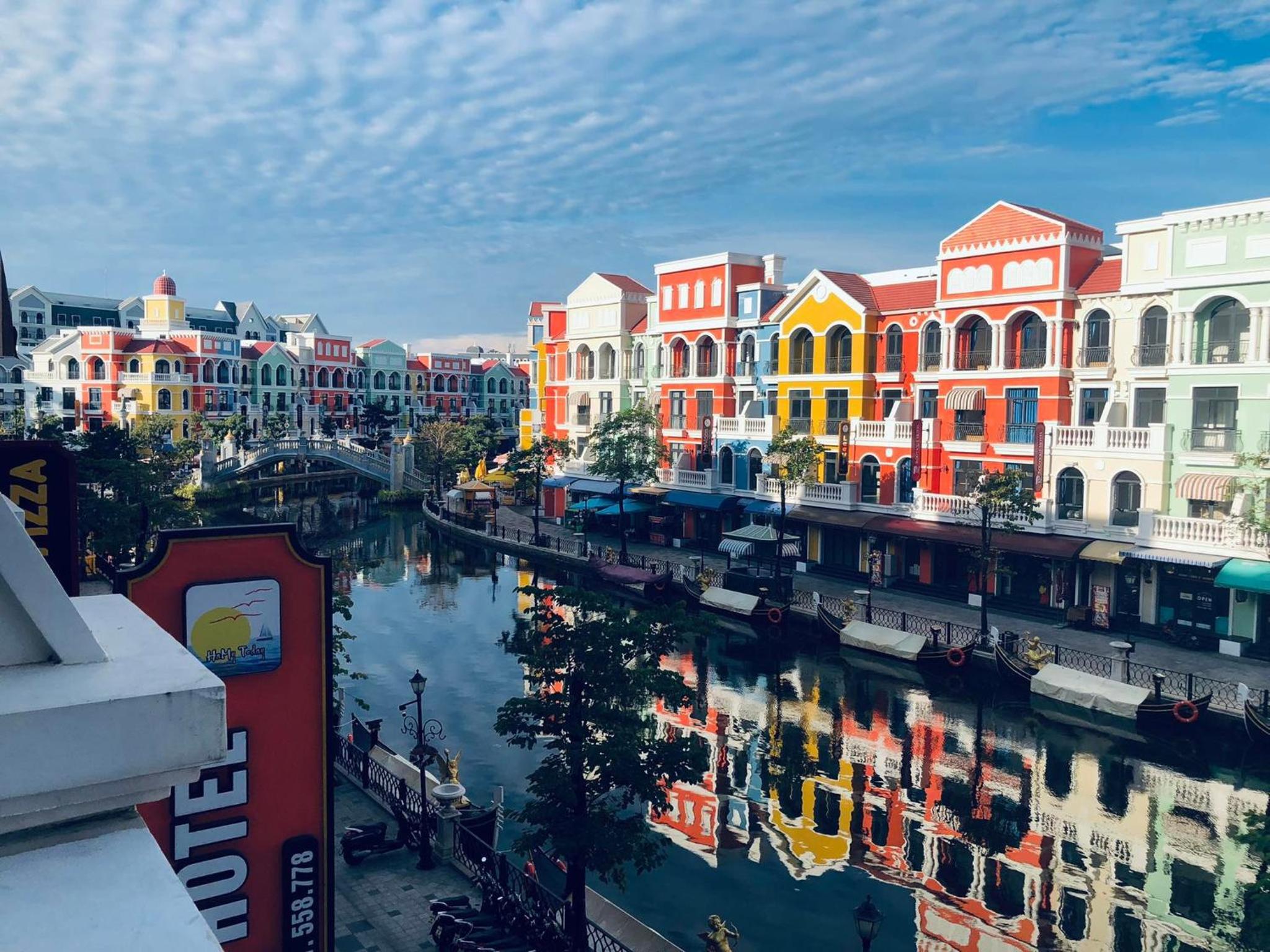 Coffee Pacific Grand World Phú Quốc view 2