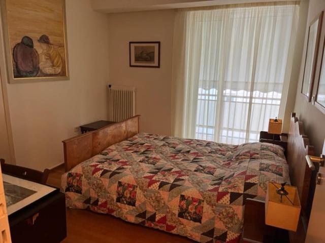 Spacious and sunny appartment in Cholargos
