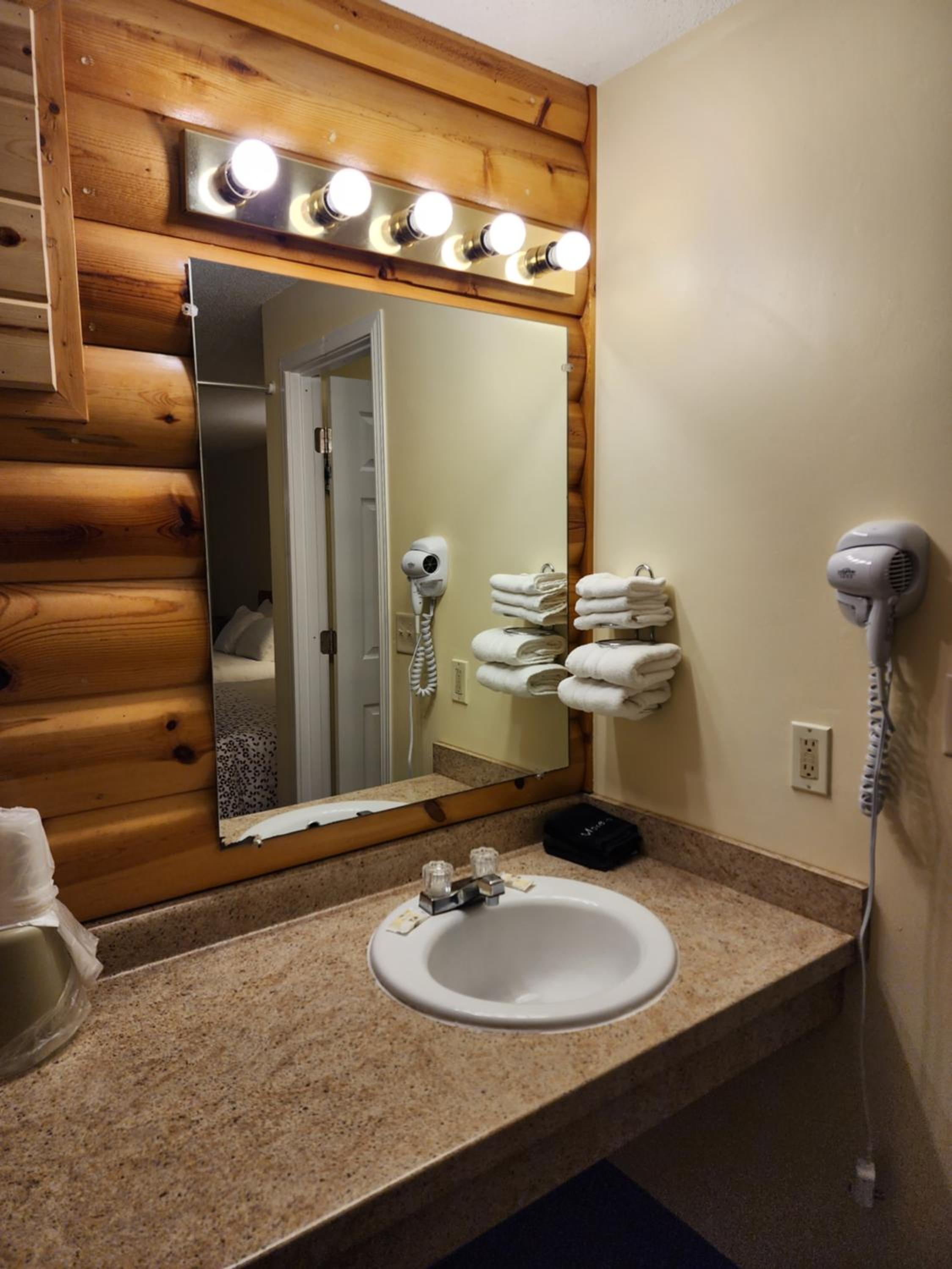 The Trail Inn - Grantsburg, WI - 703 WI-70
