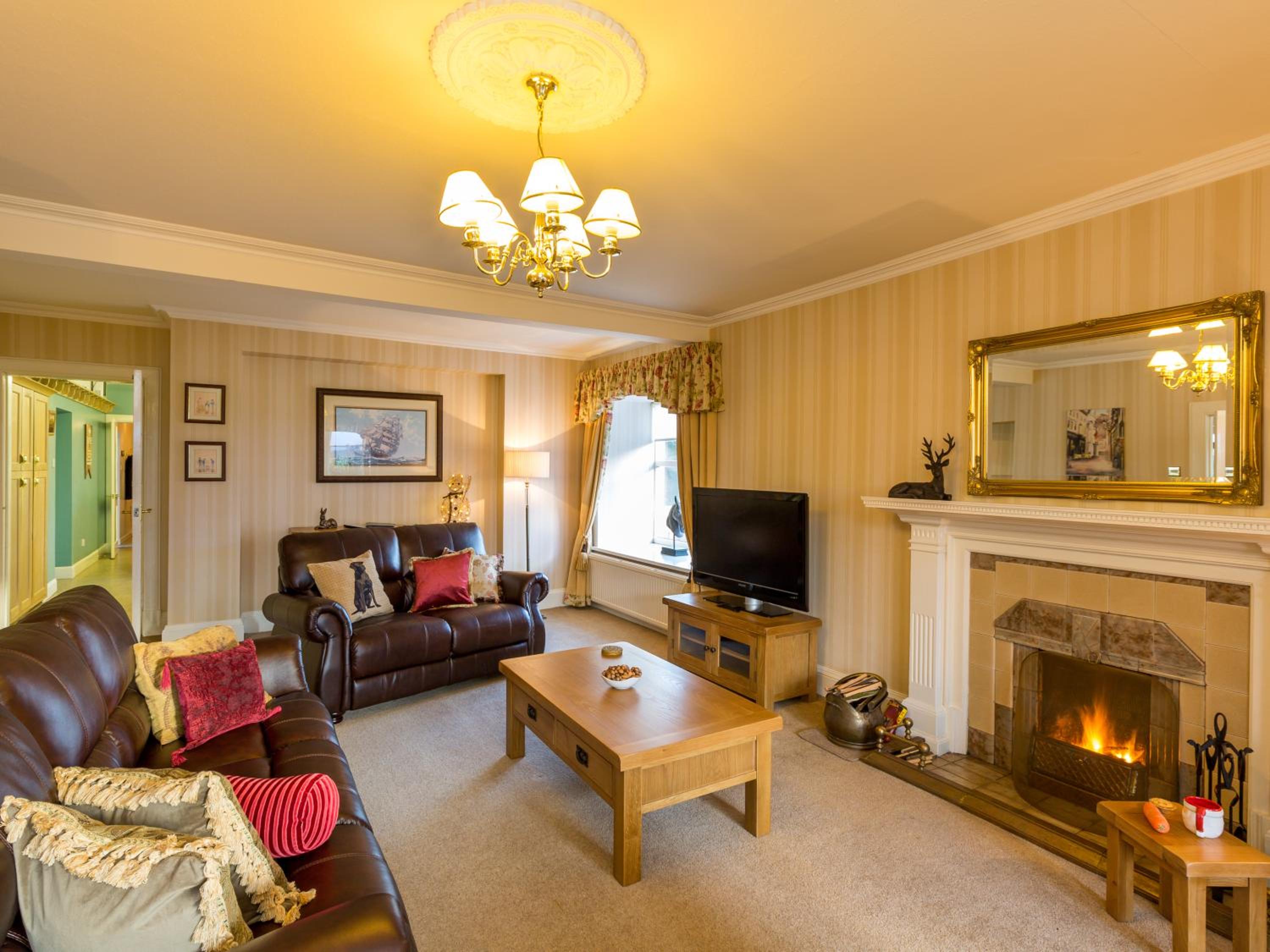 Vicarsford Farmhouse view 2