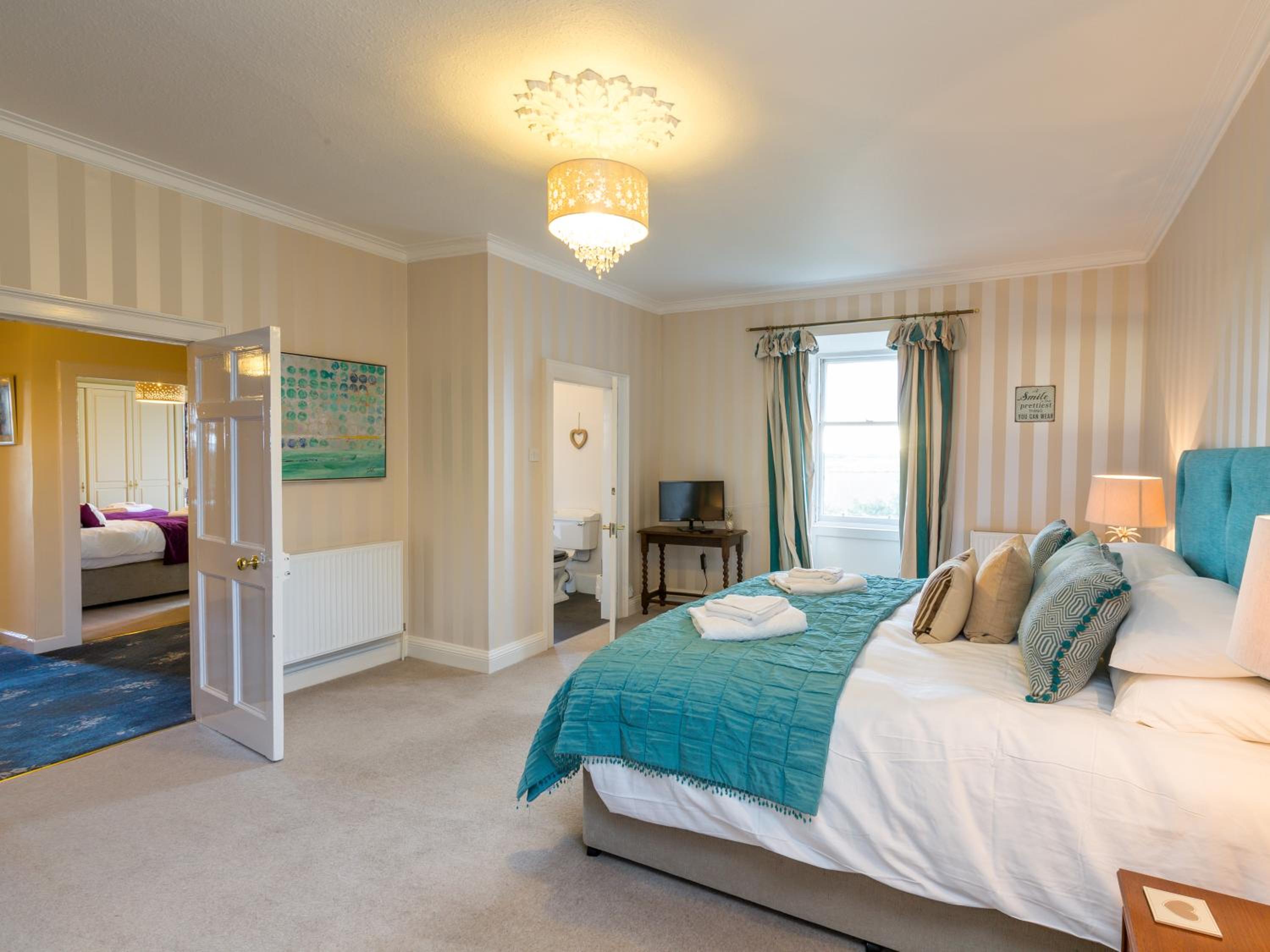 Vicarsford Farmhouse view 5