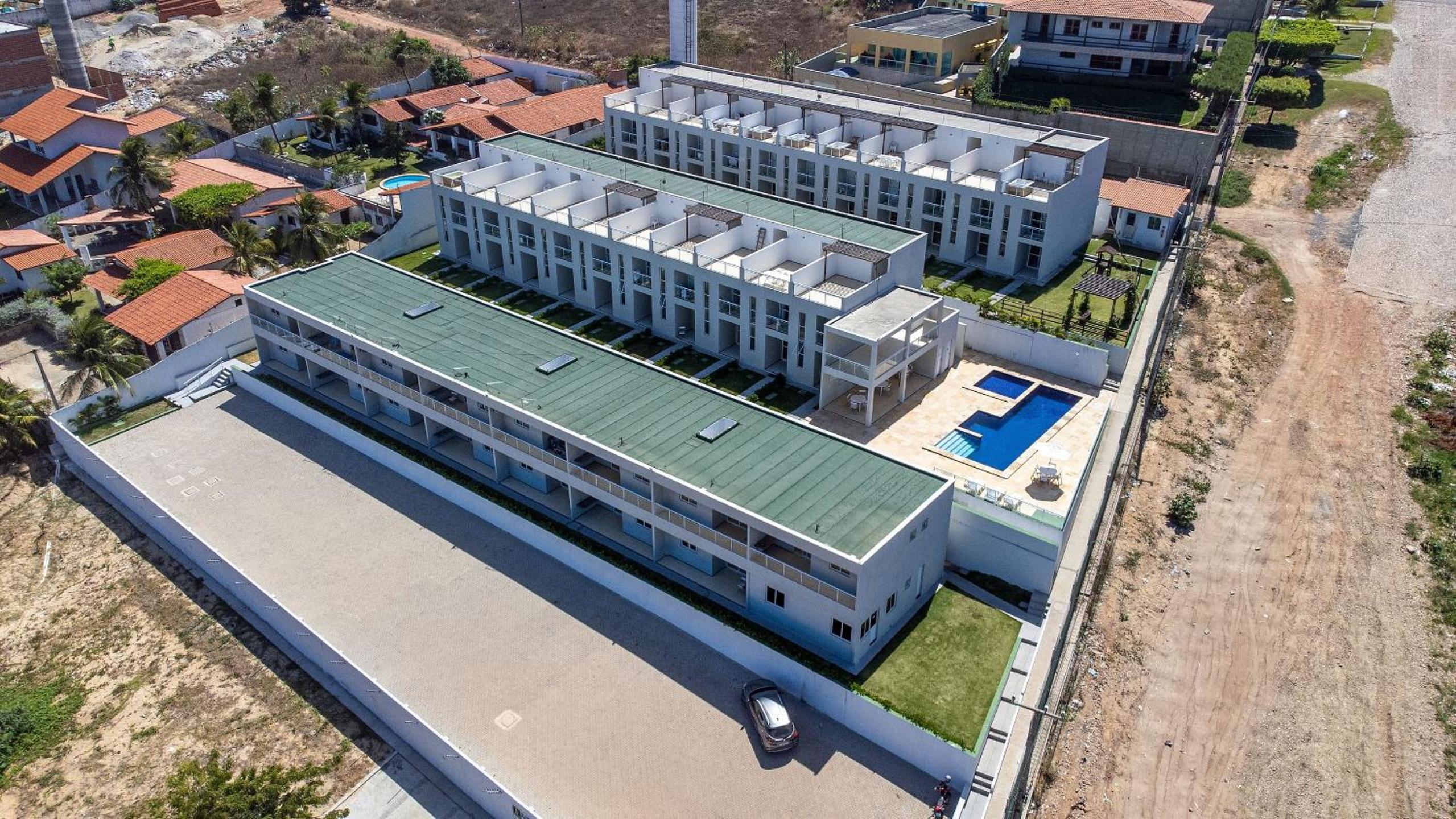 Beach Townhouses #C12 - Triplex by Carpediem