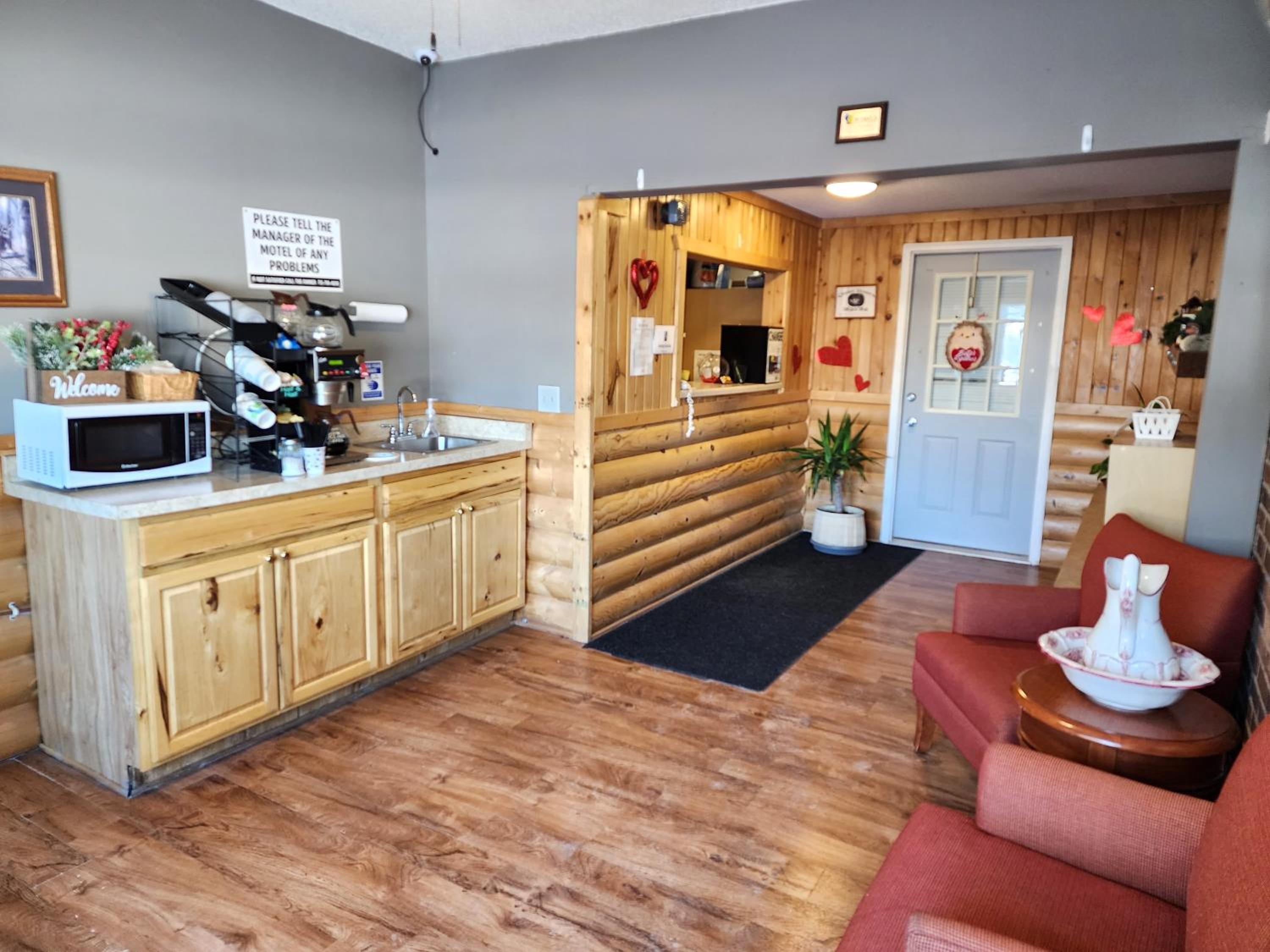 The Trail Inn - Grantsburg, WI - 703 WI-70