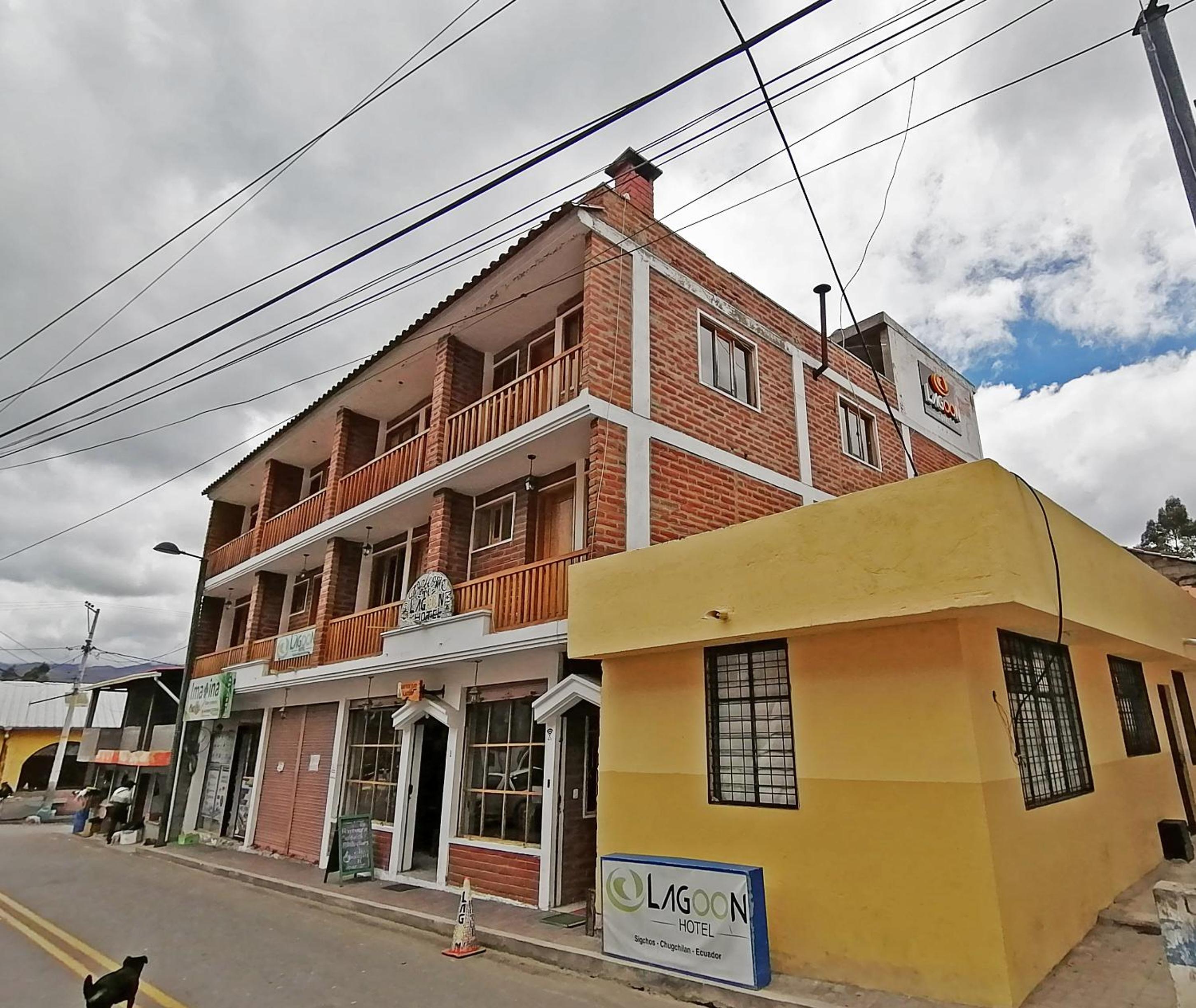 Lagoon Hotel Chugchilan