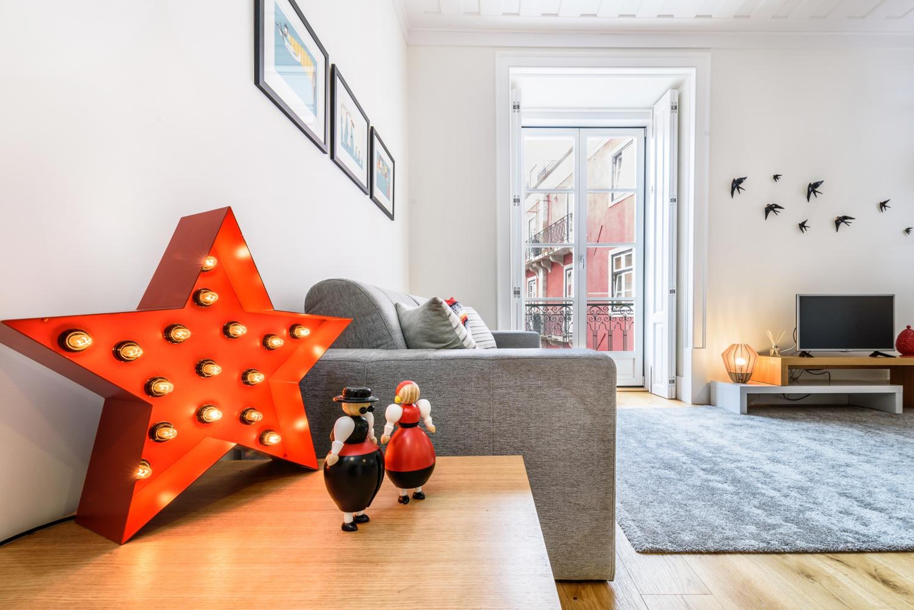 Modern Flat in Downtown Lisbon by LovelyStay view 2