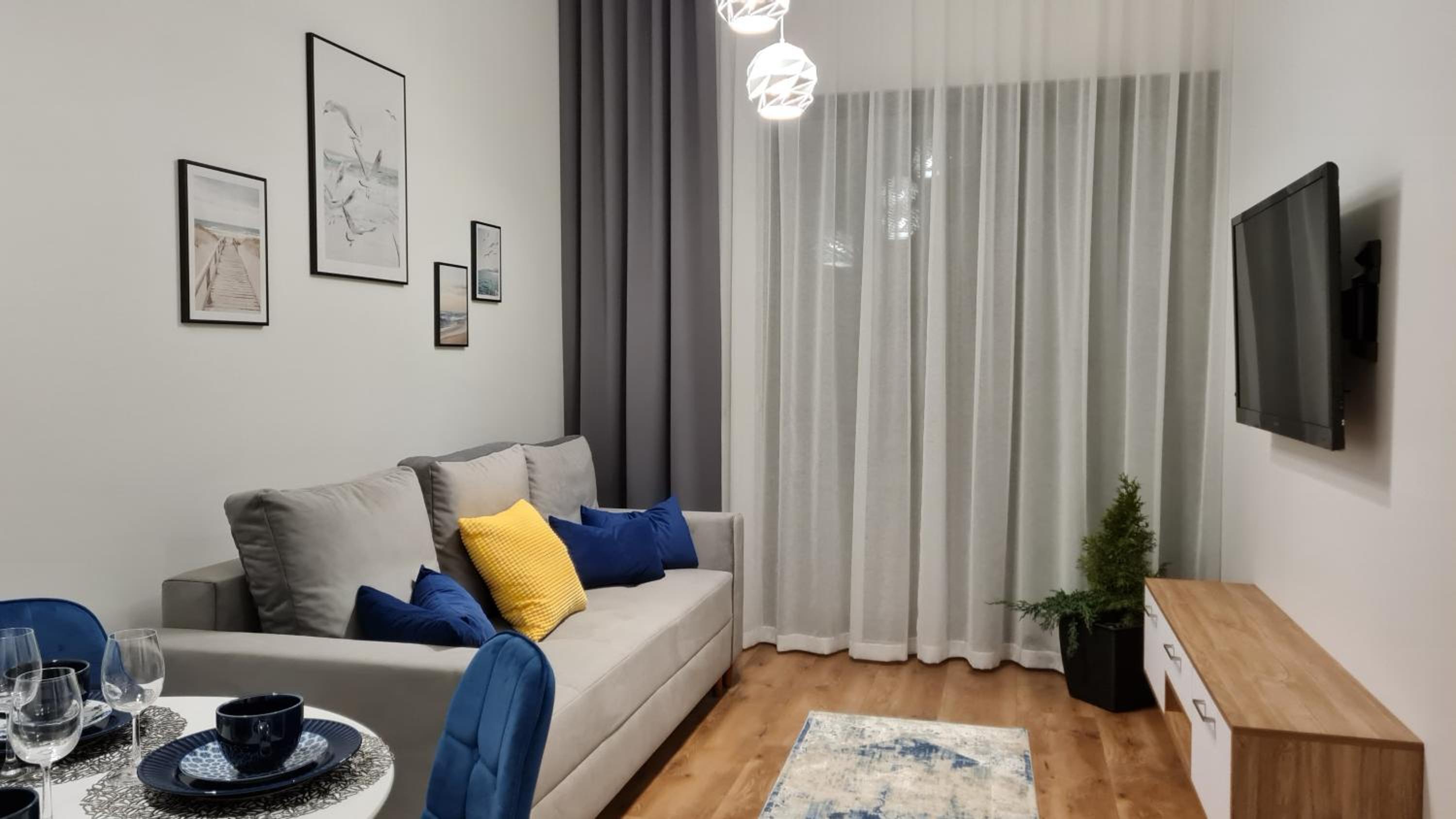 DAIRA APARTMENTs