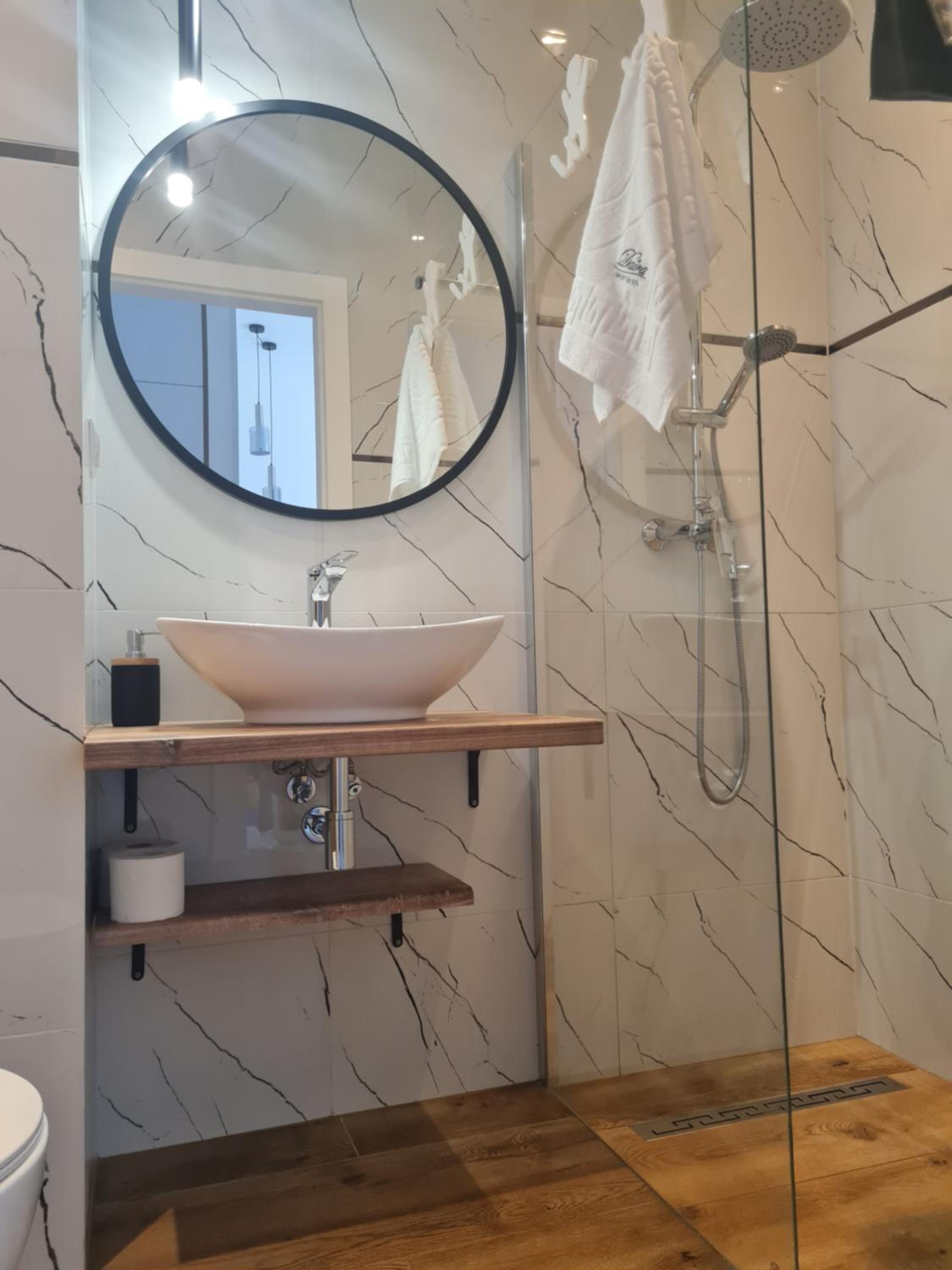 DAIRA APARTMENTs