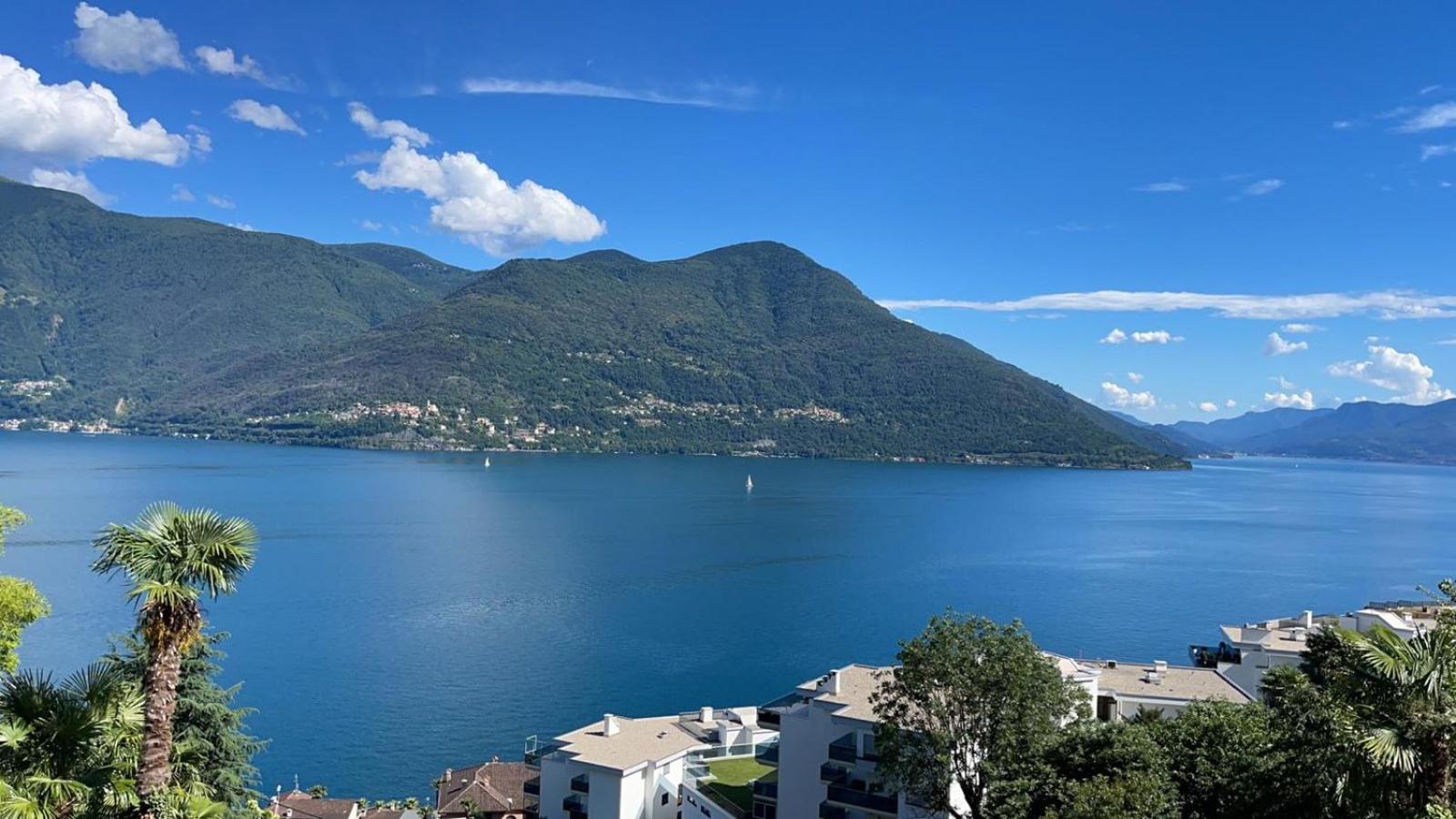 Swiss Blue Residence. Apartment Lake Paradise
