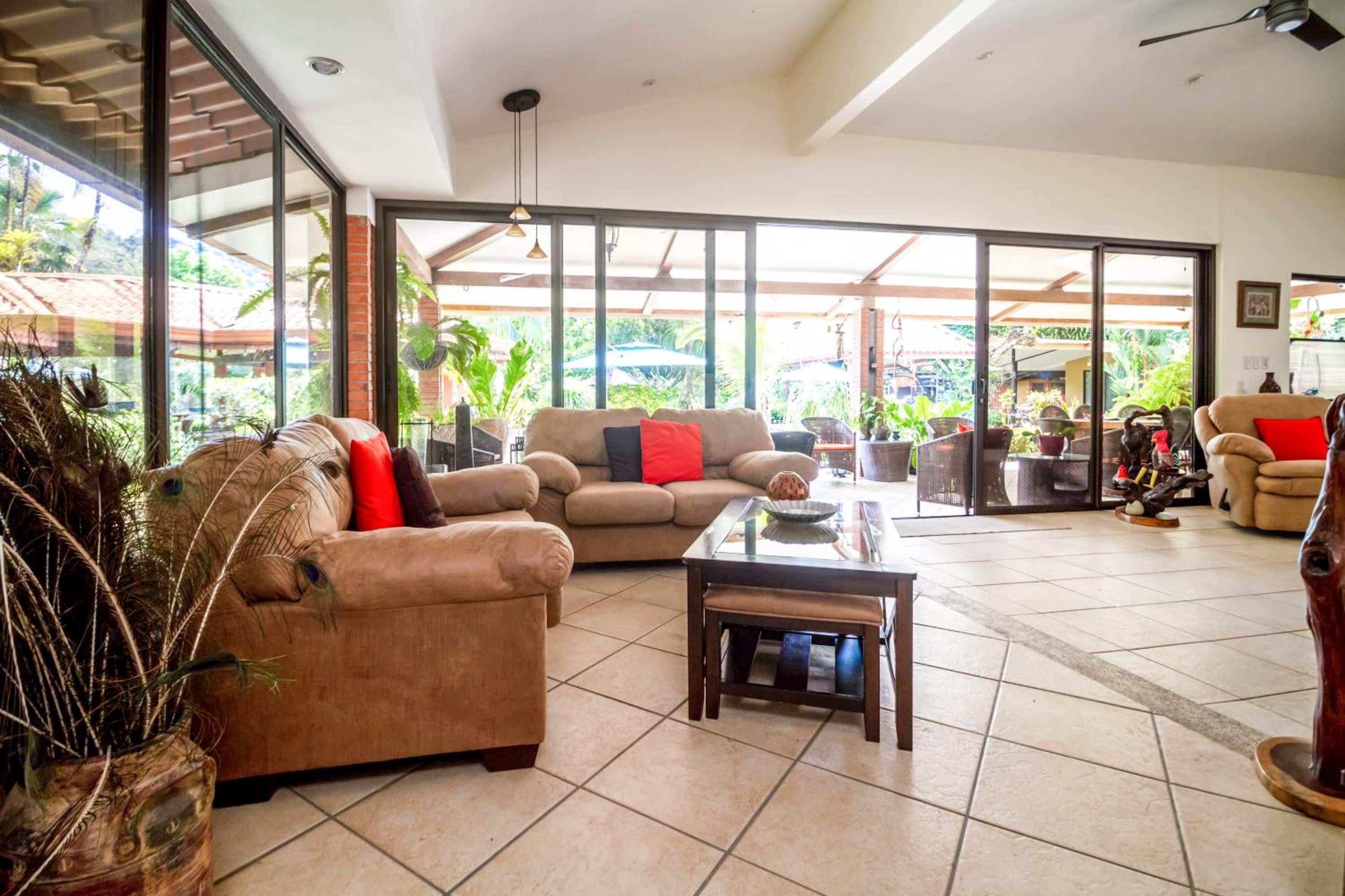 lounge