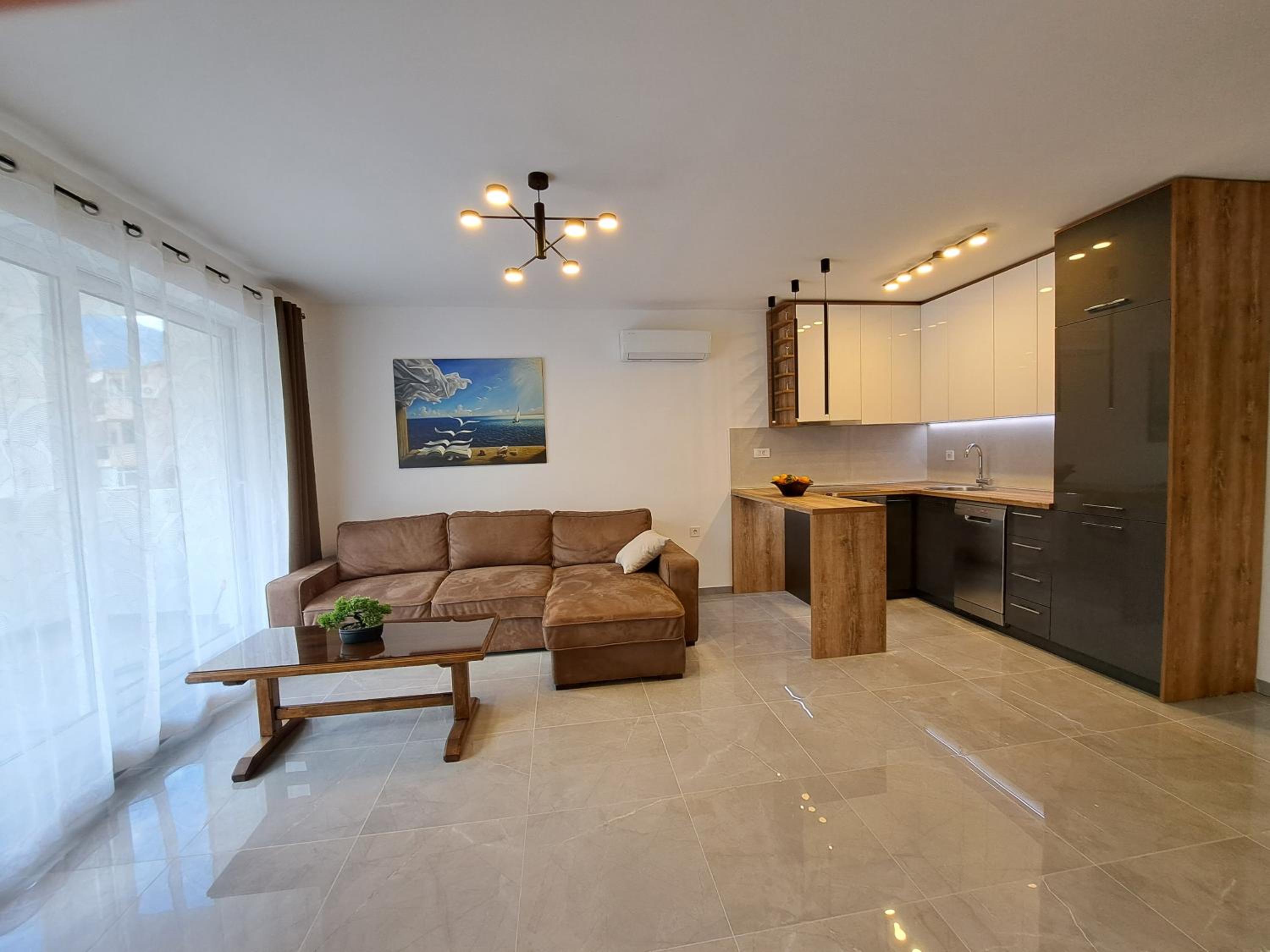 Paun apartment