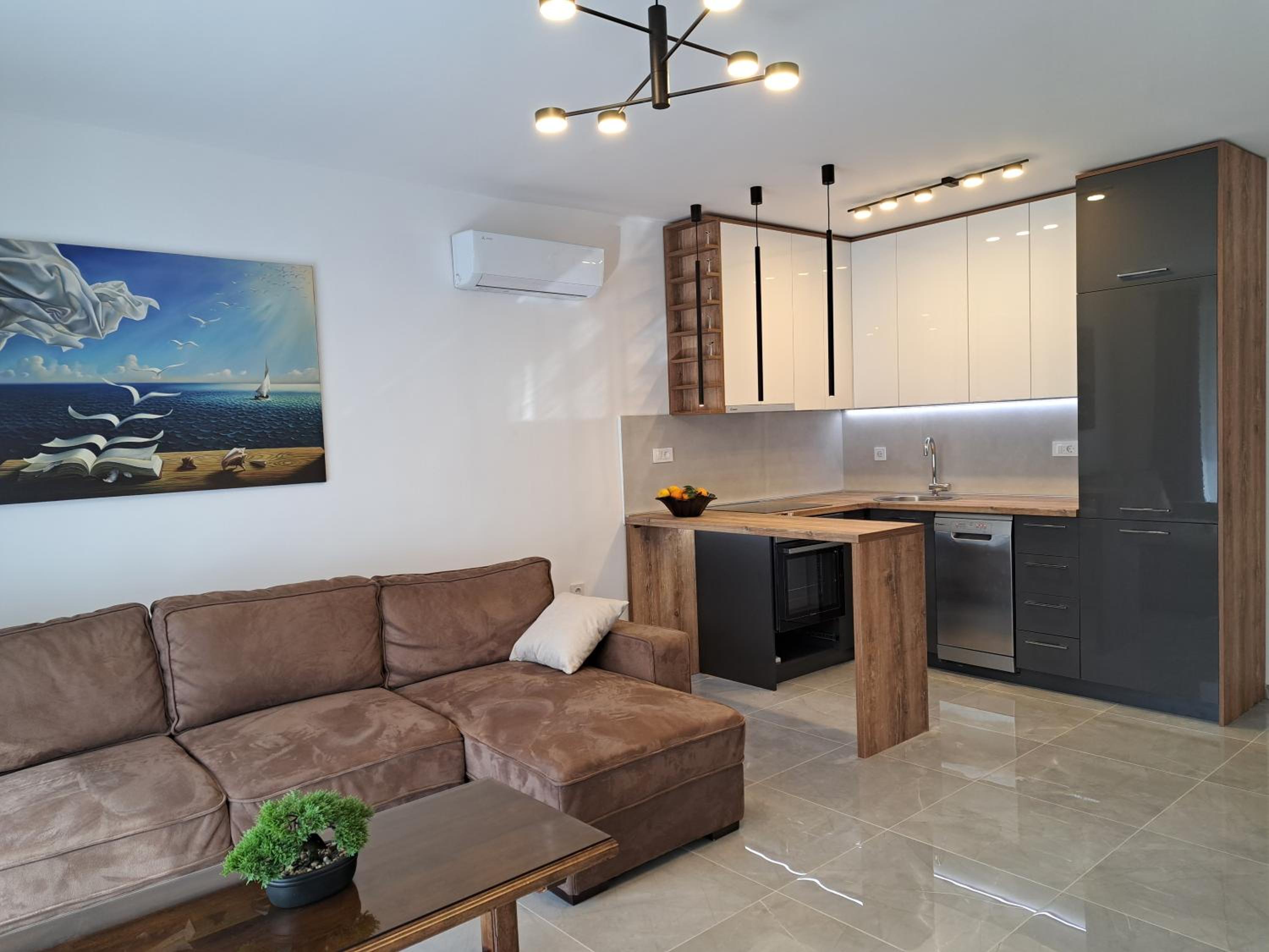 Paun apartment