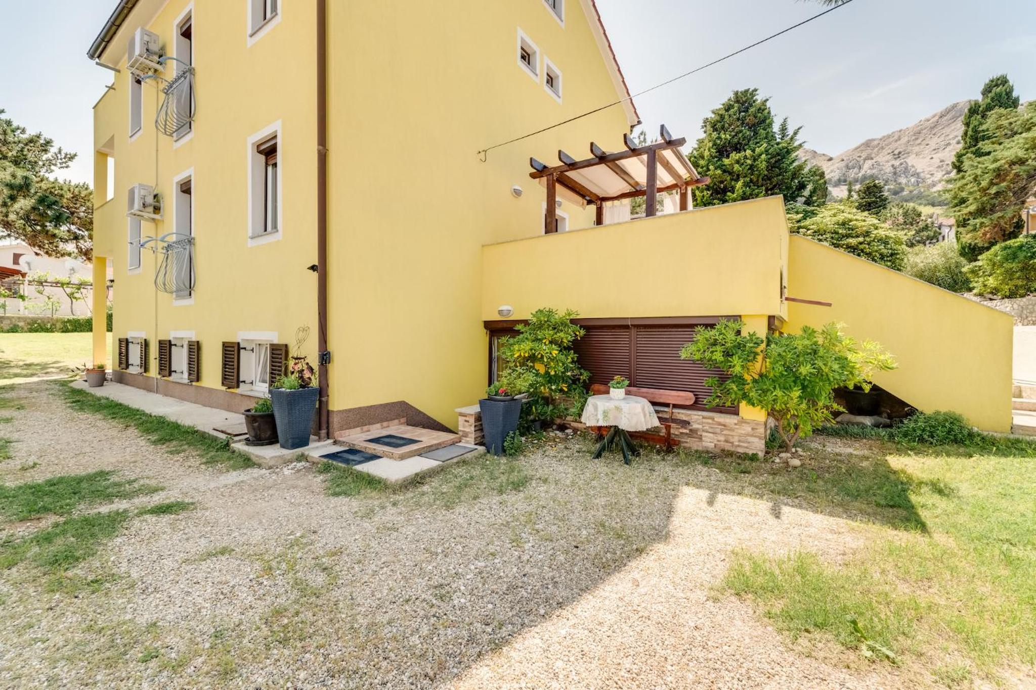 Apartman P2 RUBESSA s parkirnim mjestom