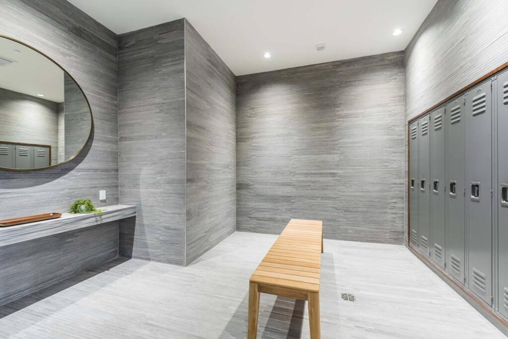 Luxurious Condo in Heart of Brickell