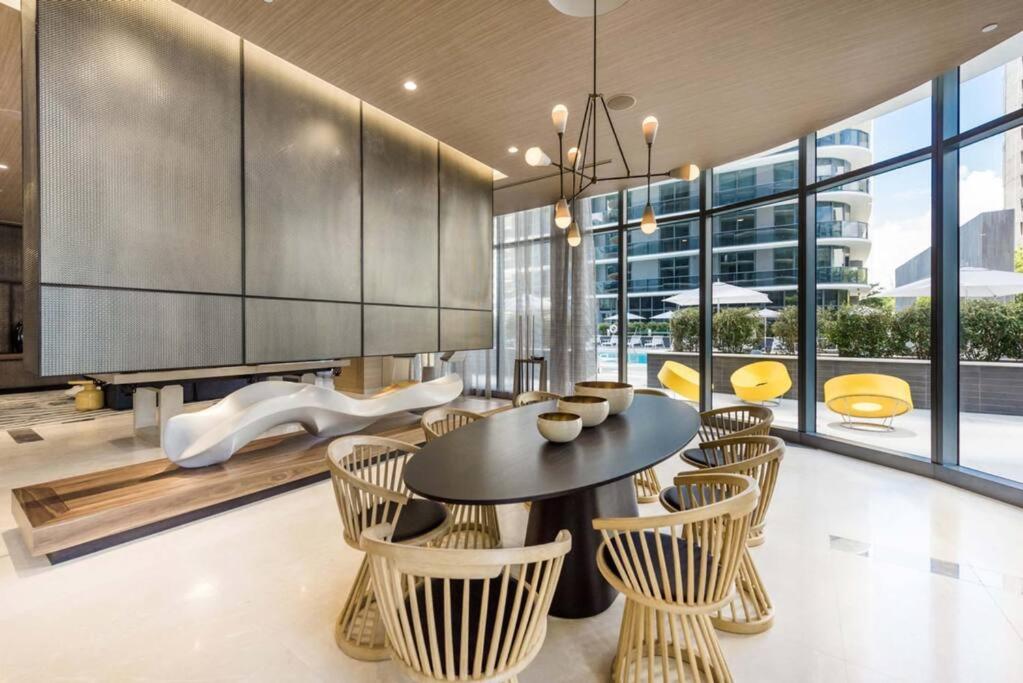 Luxurious Condo in Heart of Brickell
