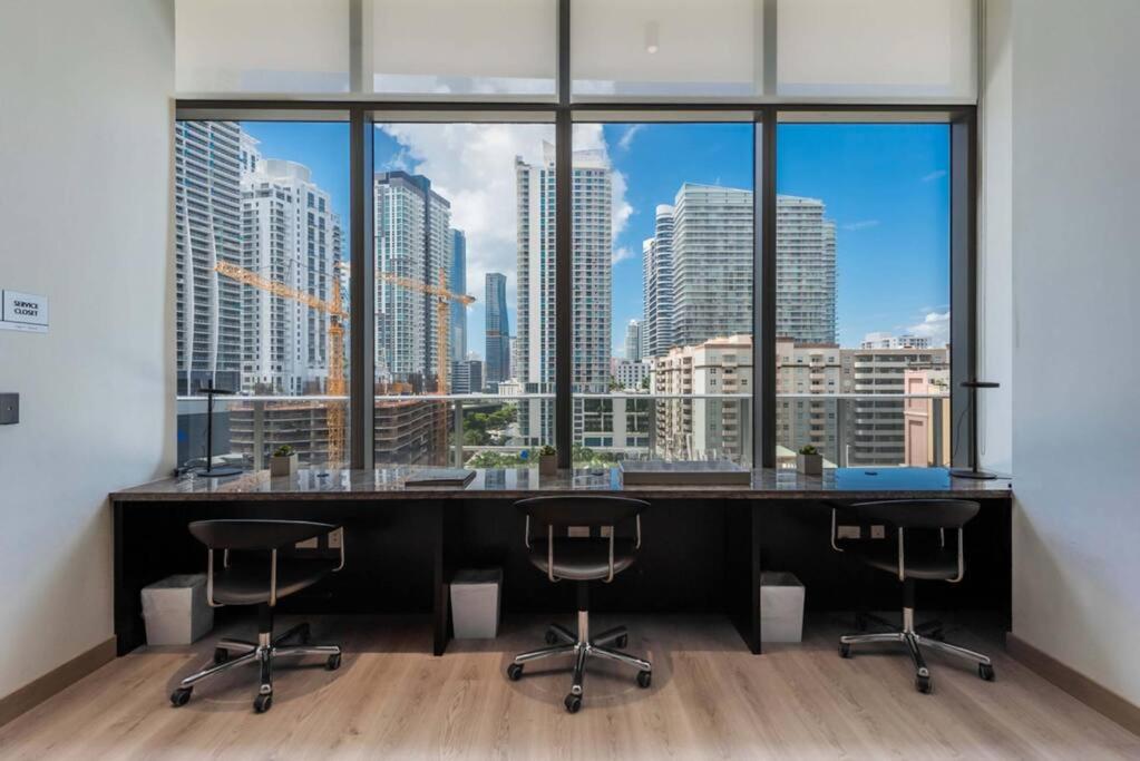 Luxurious Condo in Heart of Brickell
