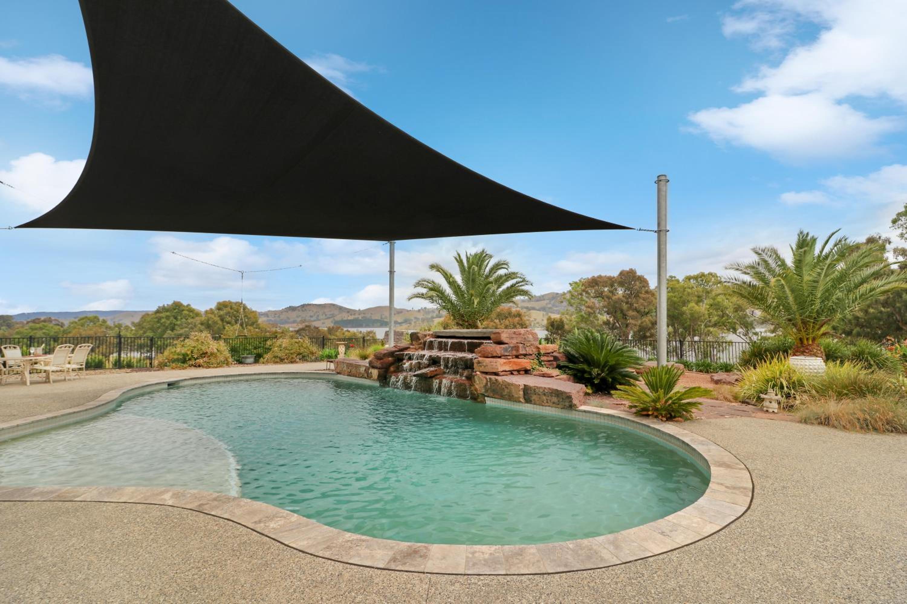 Loyola Lake House