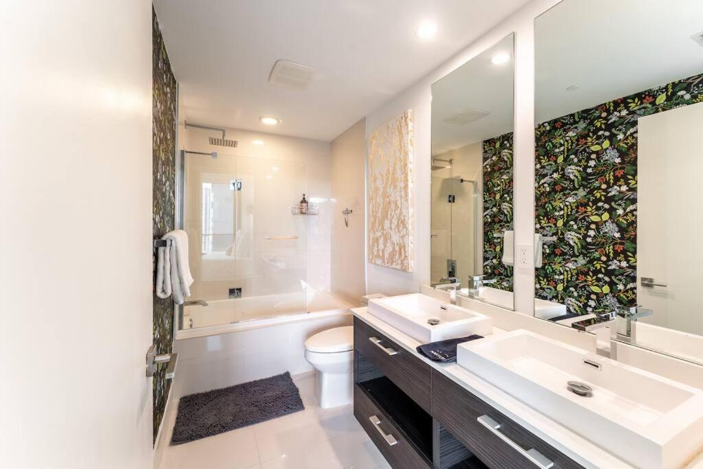 Luxurious Condo in Heart of Brickell