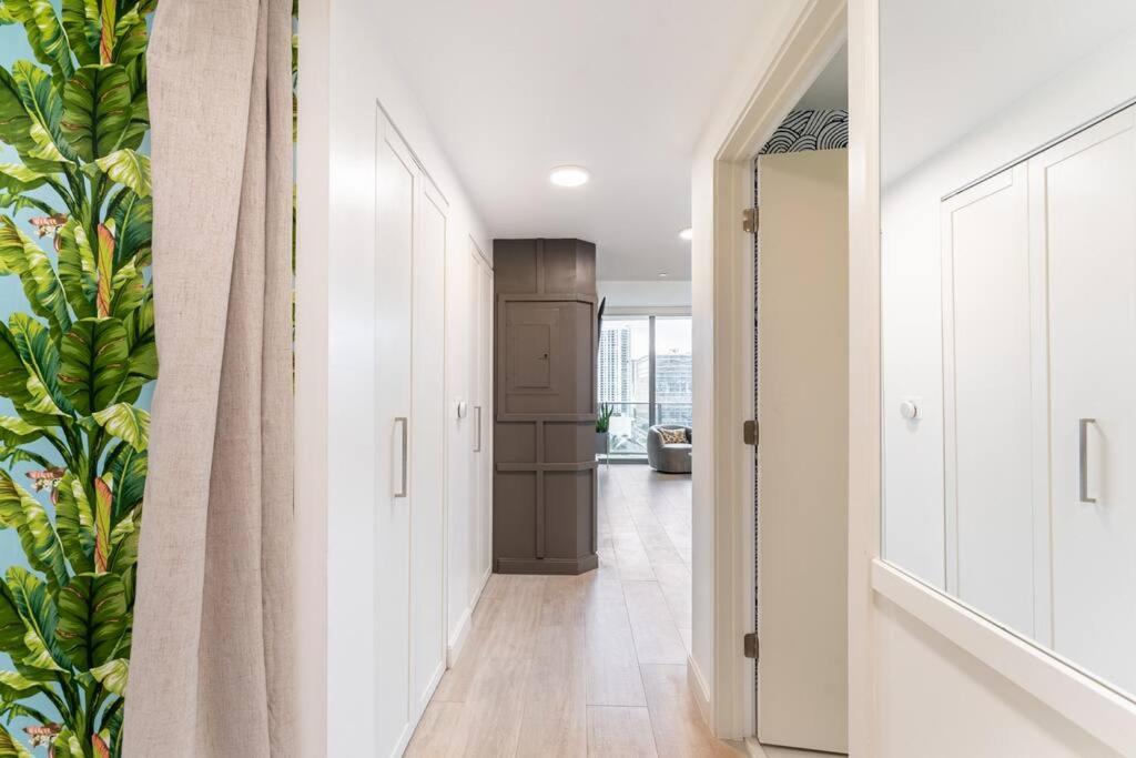 Luxurious Condo in Heart of Brickell
