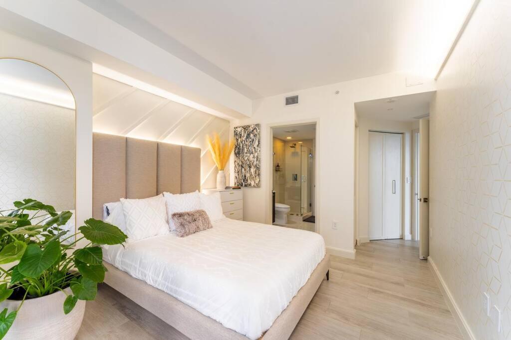 Luxurious Condo in Heart of Brickell