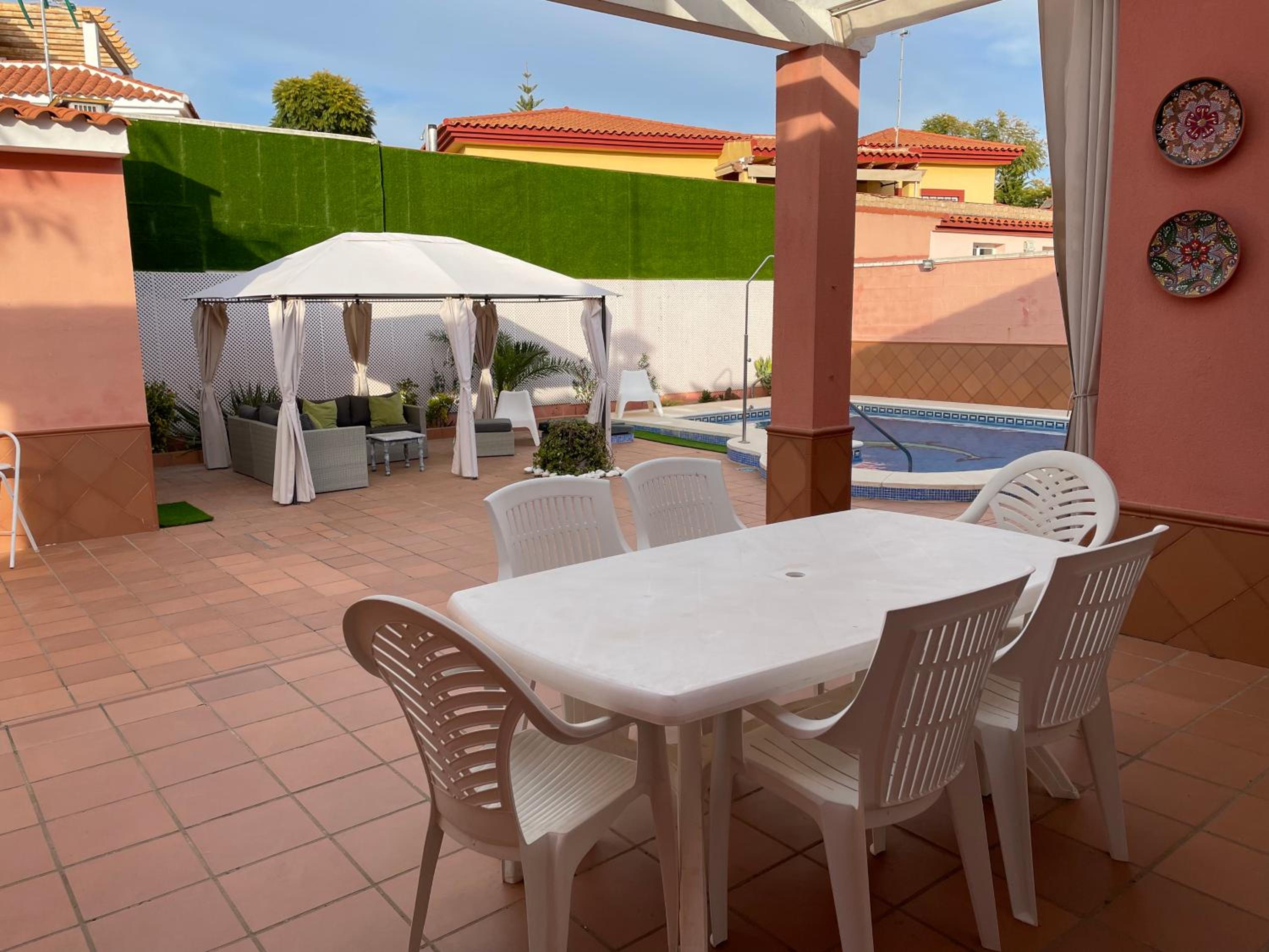 Villa TRIANA con piscina