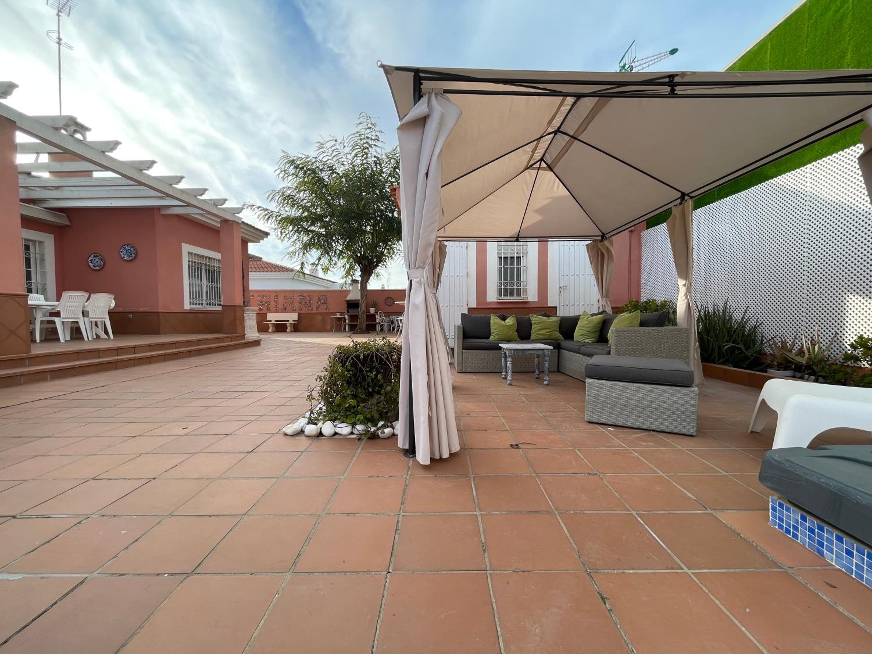 Villa TRIANA con piscina