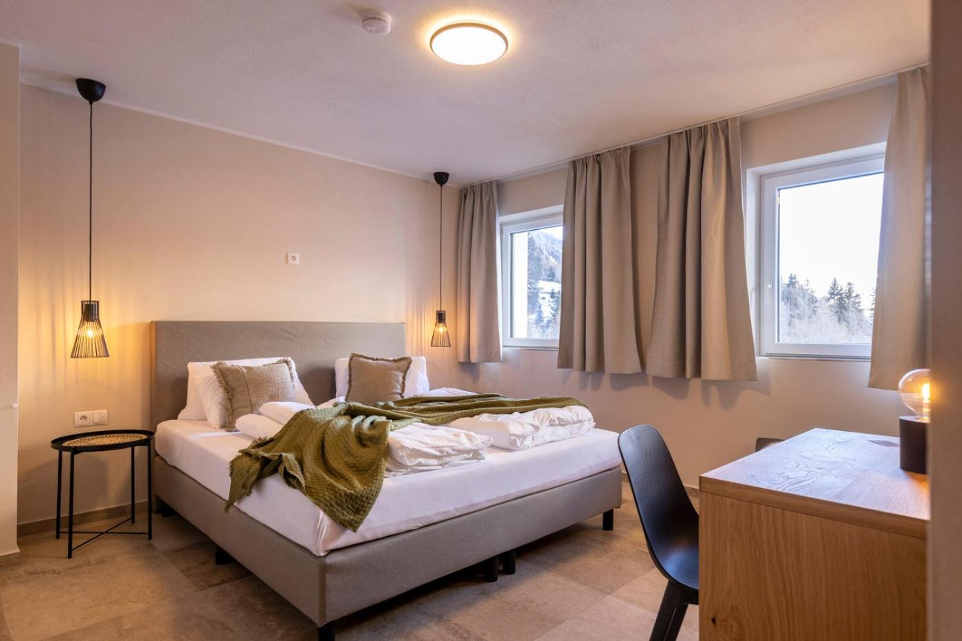 Collis Hill Chalets & Hotel