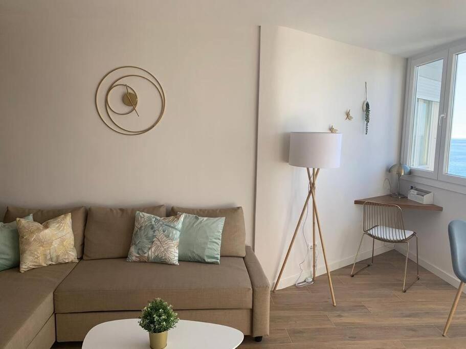 Fancy Studio Direct Access to Sea✺Parking✺Pool