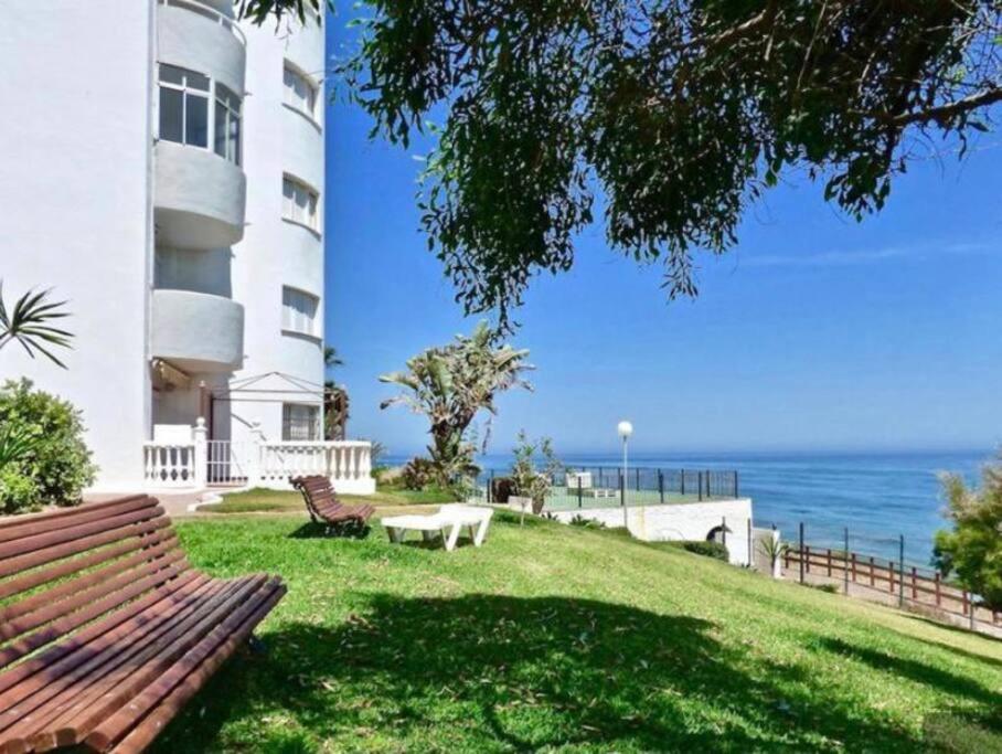 Fancy Studio Direct Access to Sea✺Parking✺Pool